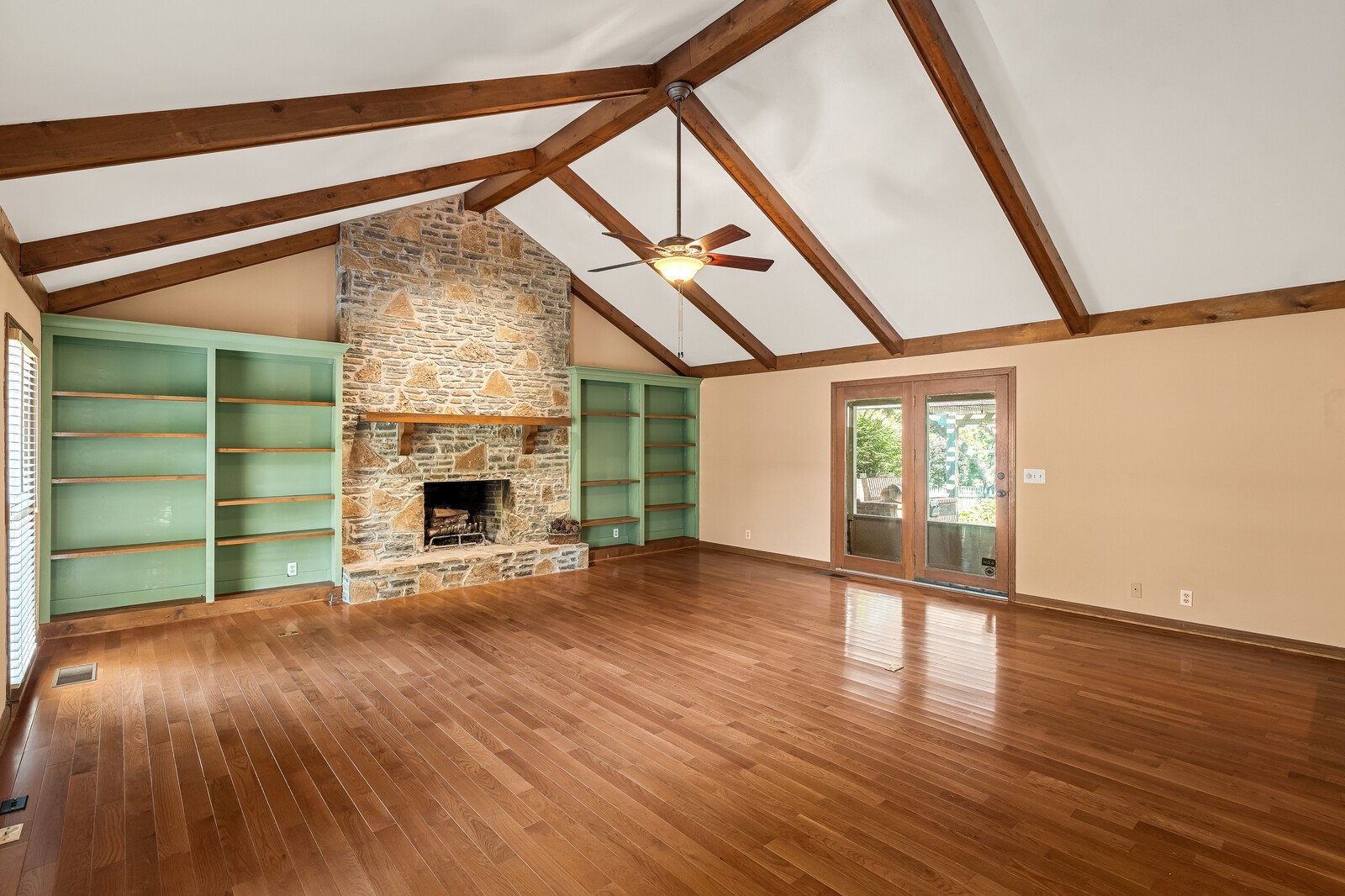 9228 Fox Run Dr