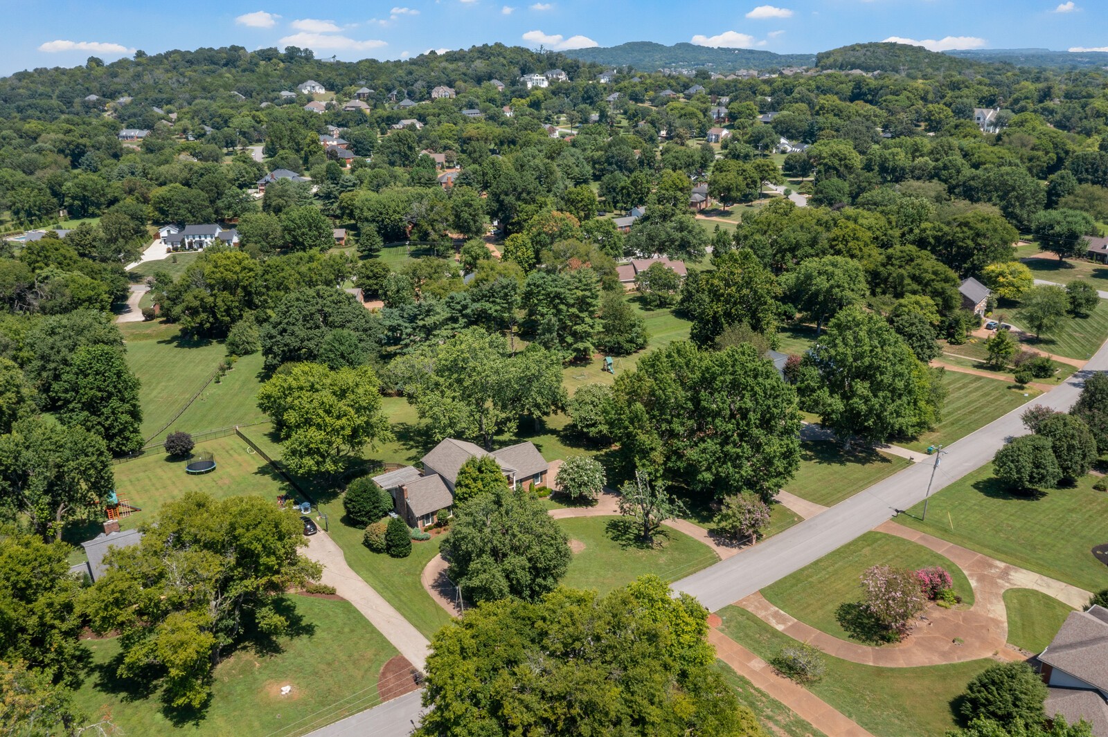 9228 Fox Run Dr