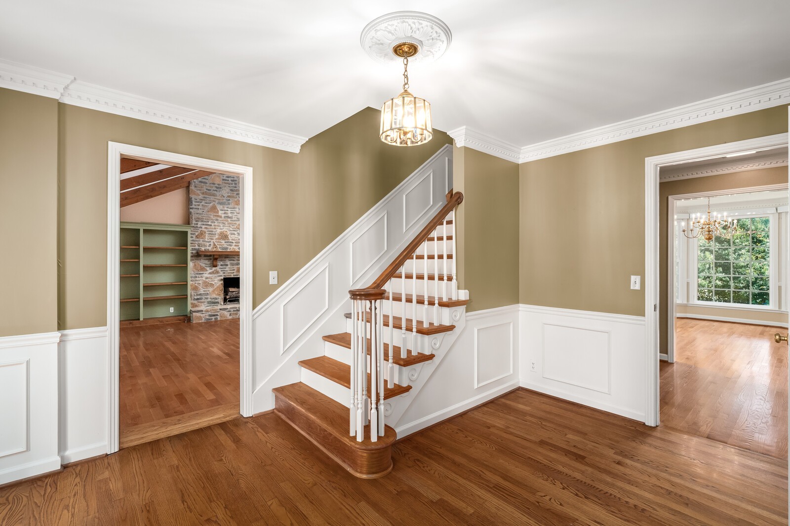 9228 Fox Run Dr
