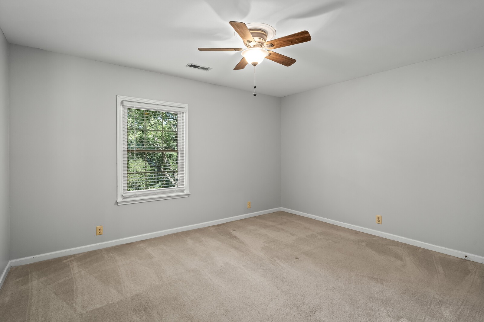 9228 Fox Run Dr