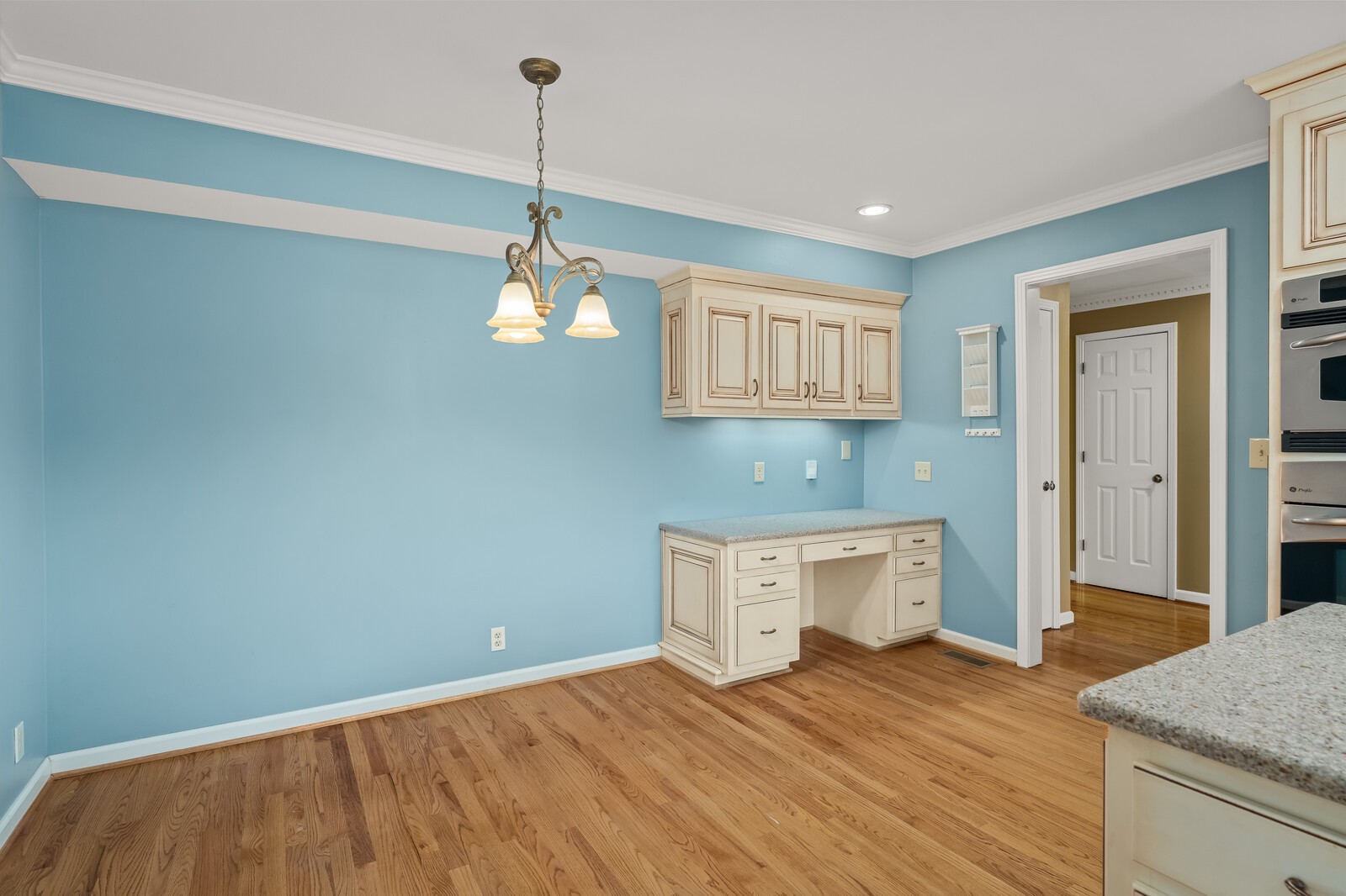 9228 Fox Run Dr