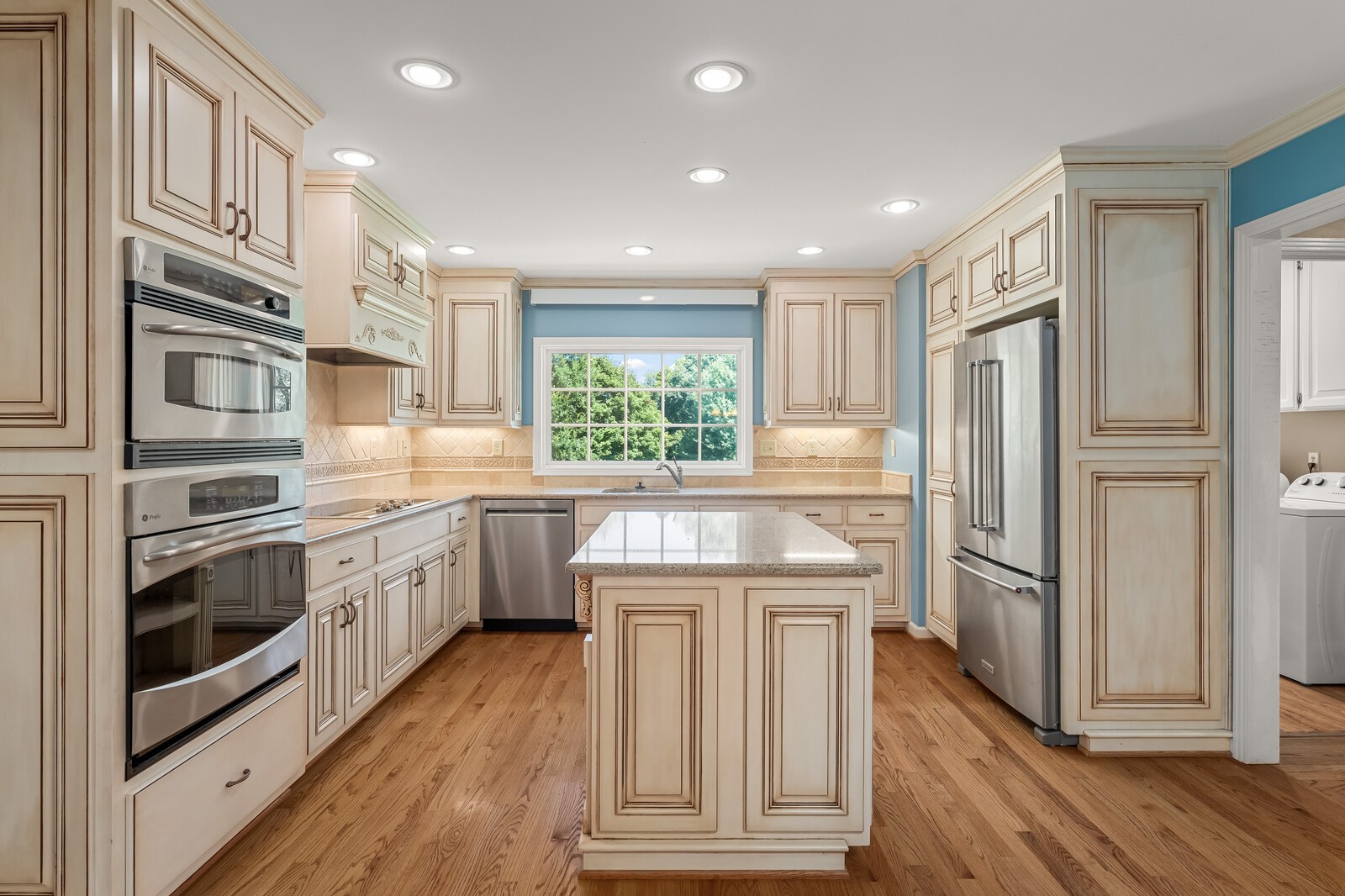 9228 Fox Run Dr