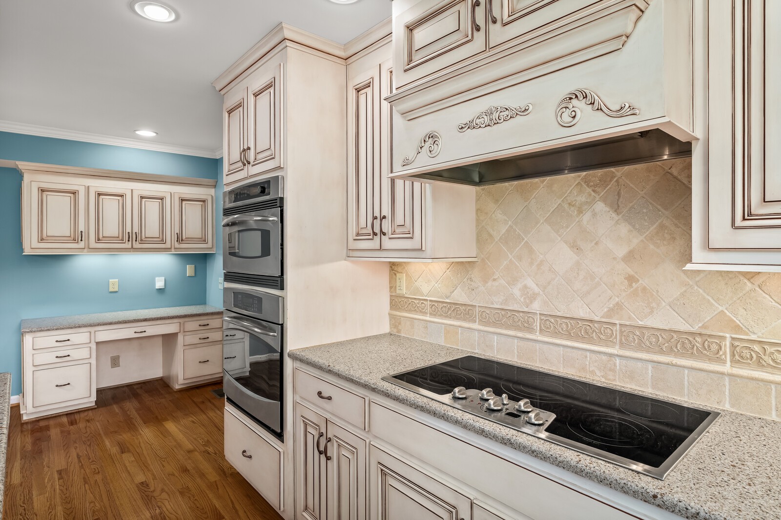 9228 Fox Run Dr