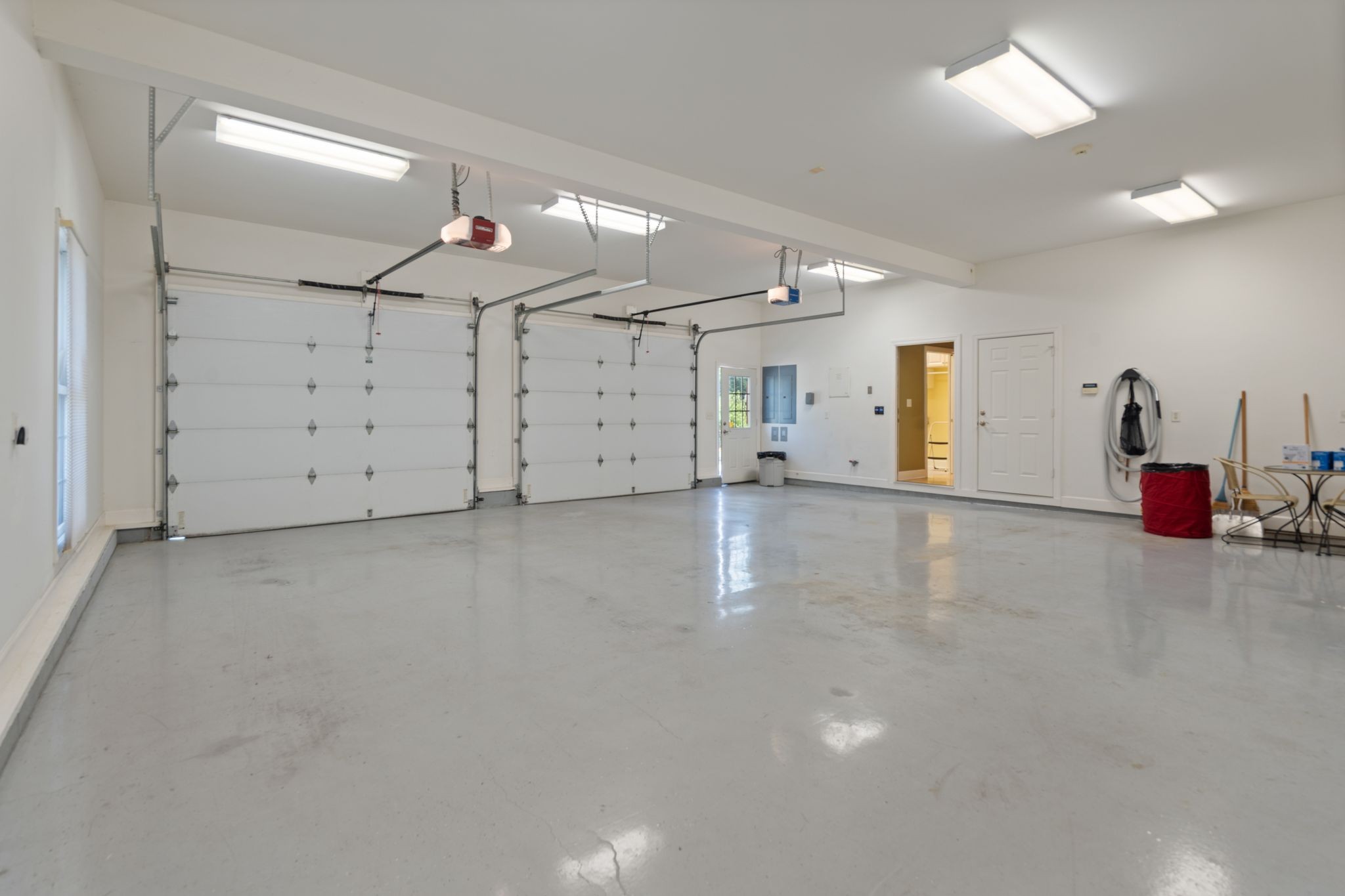 814 Austins Way