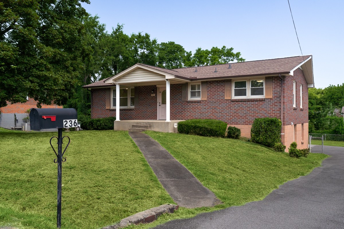 236 Bonnabrook Dr