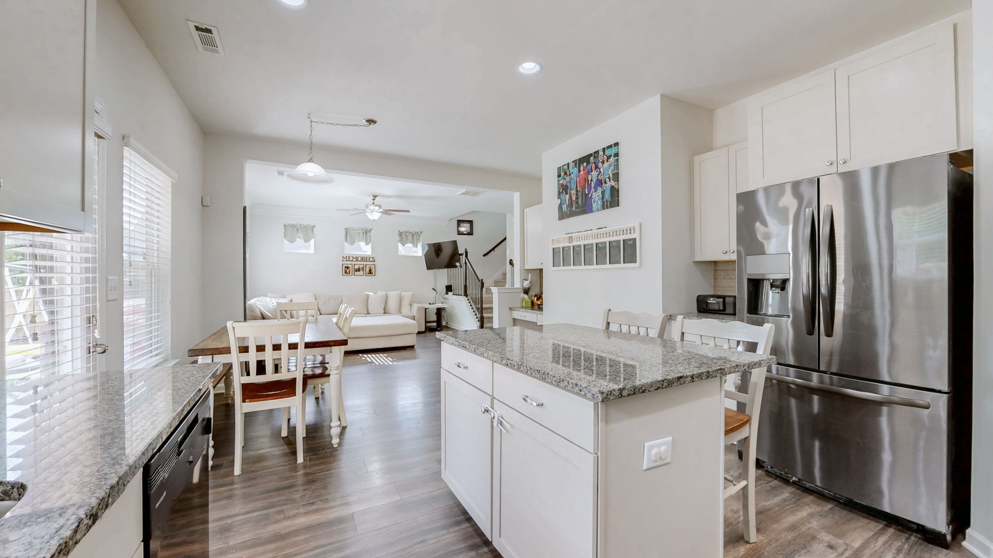 102 Helmsdale Dr
