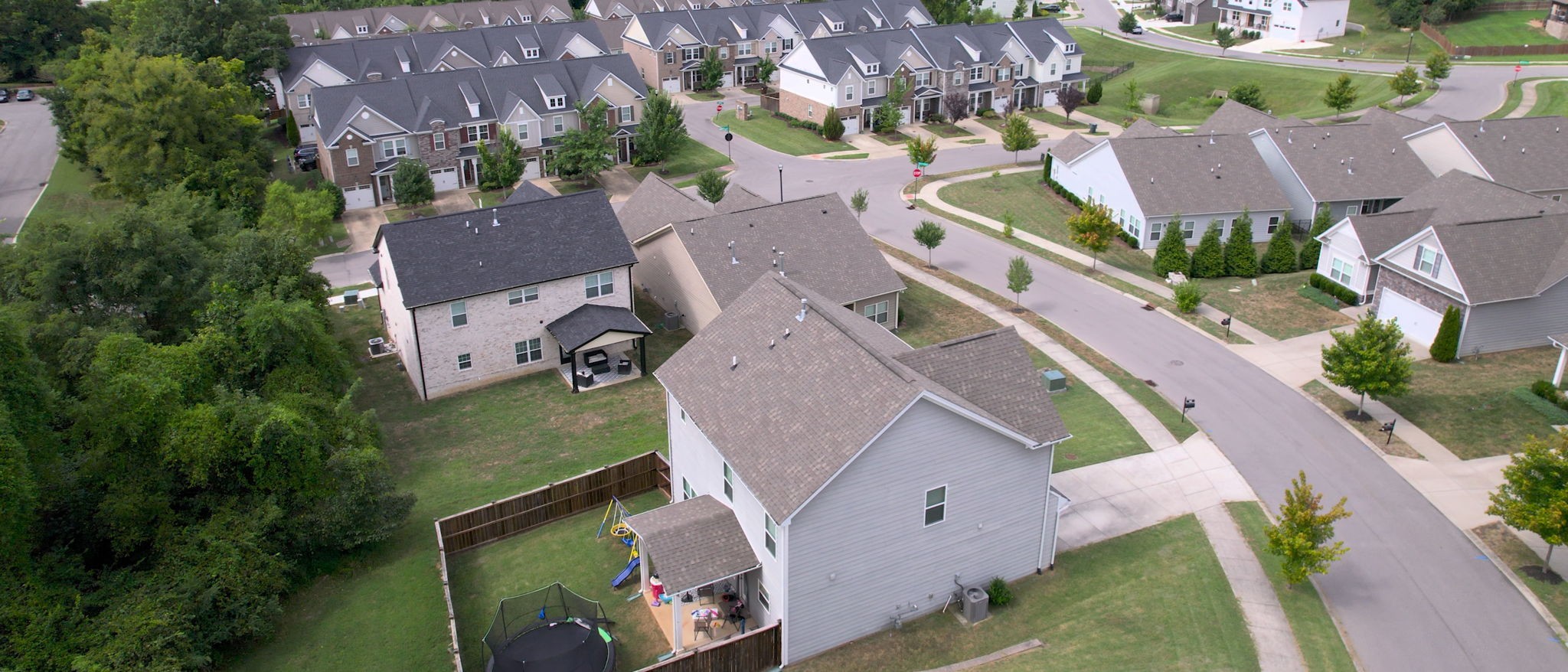 102 Helmsdale Dr