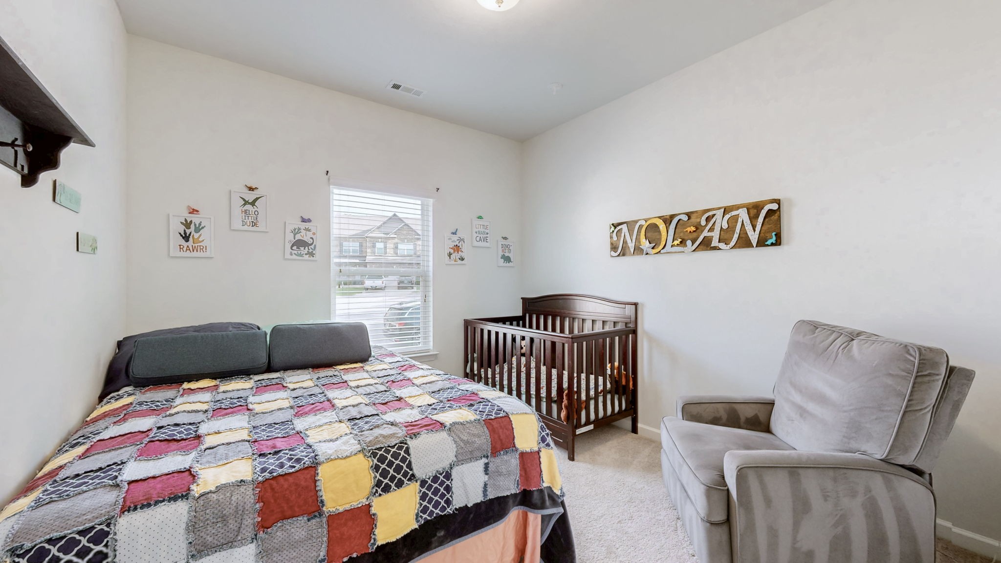 102 Helmsdale Dr