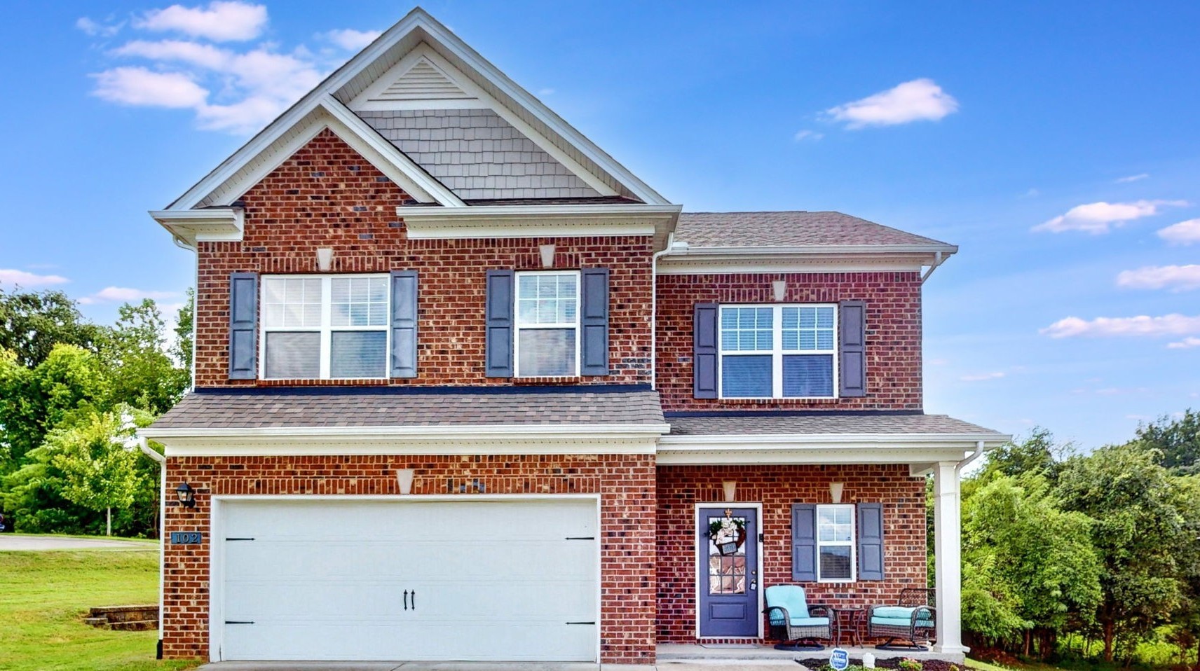 102 Helmsdale Dr