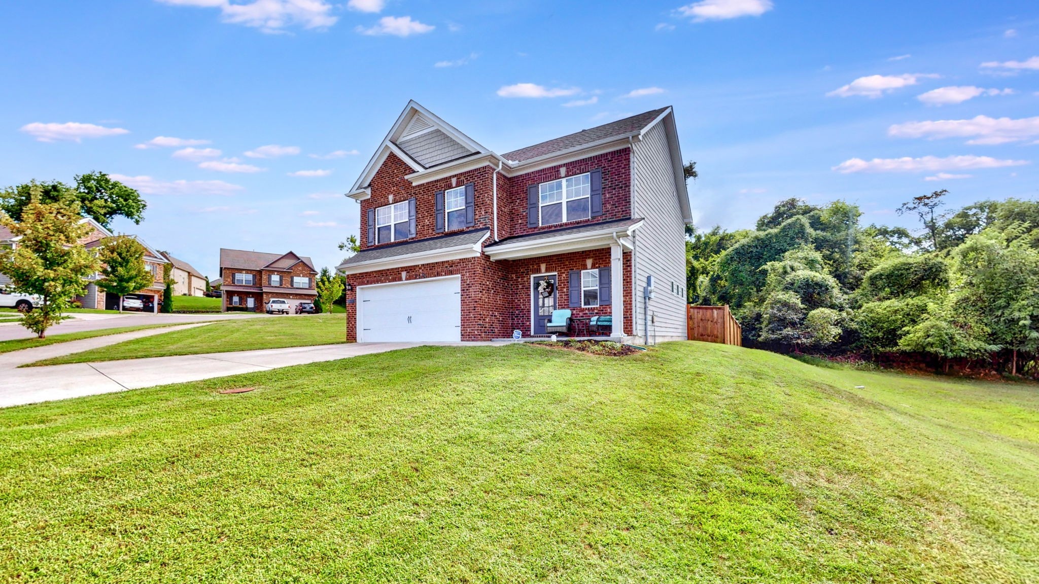 102 Helmsdale Dr