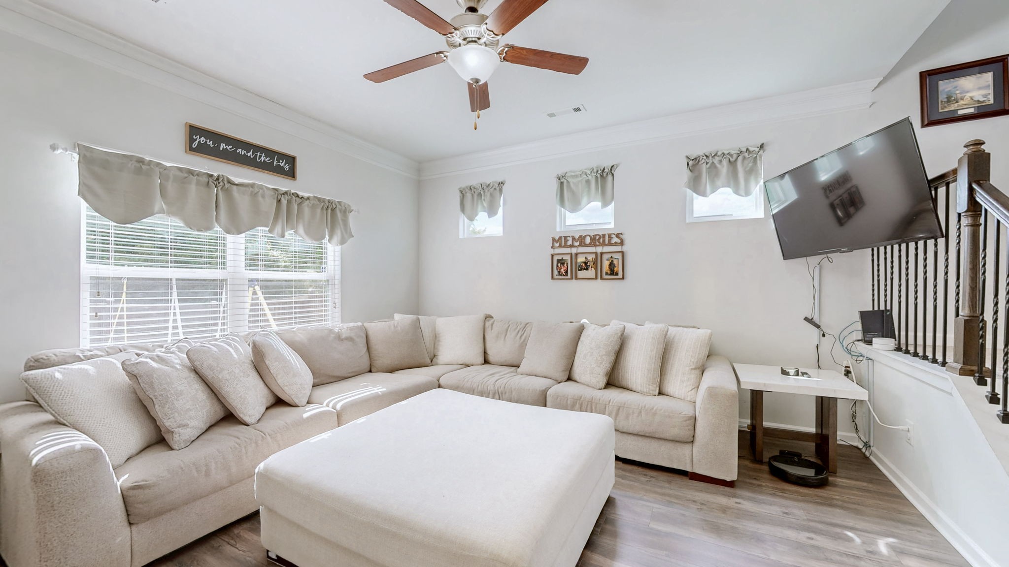 102 Helmsdale Dr