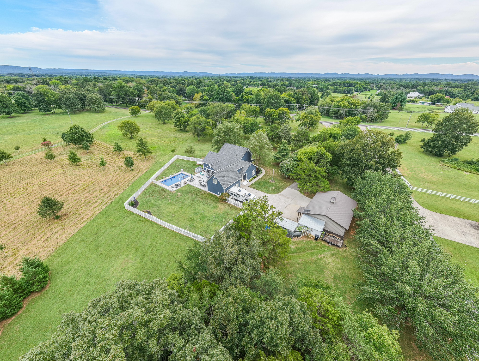 5673 Elam Rd