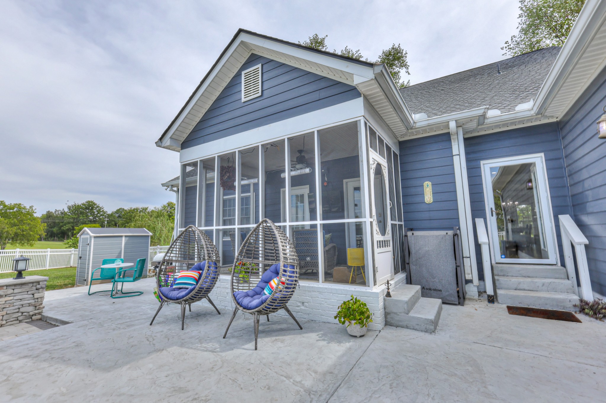 5673 Elam Rd