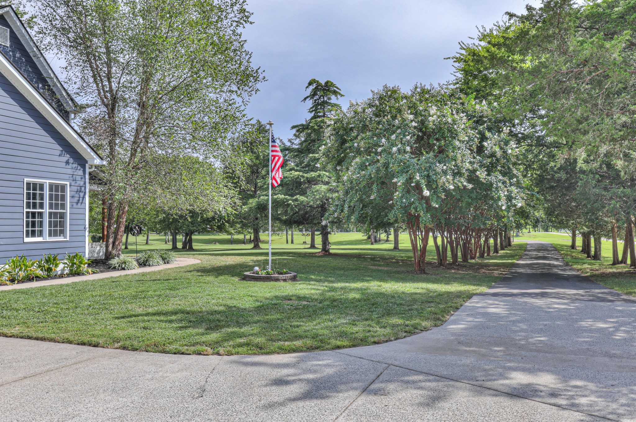 5673 Elam Rd