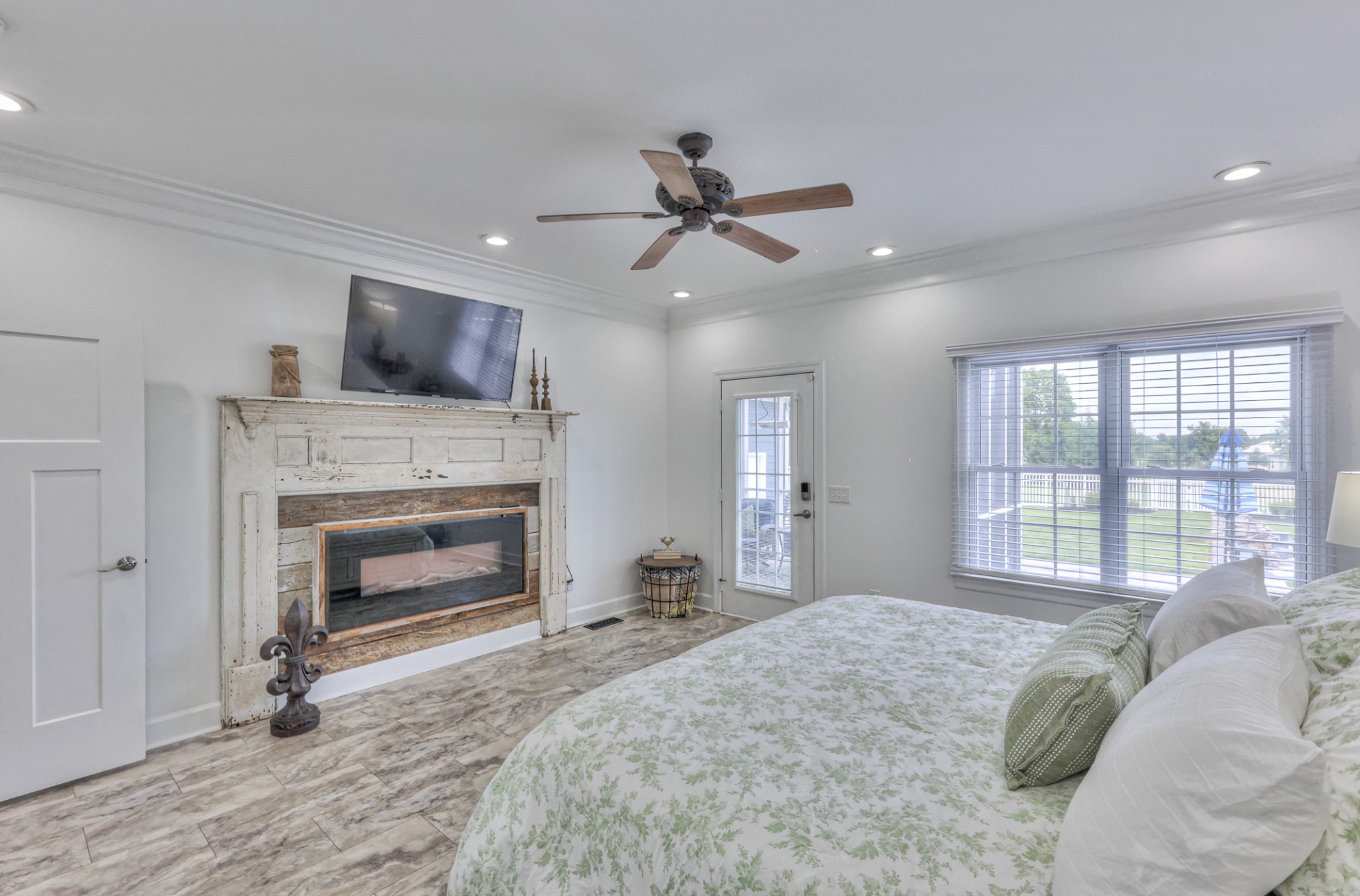5673 Elam Rd