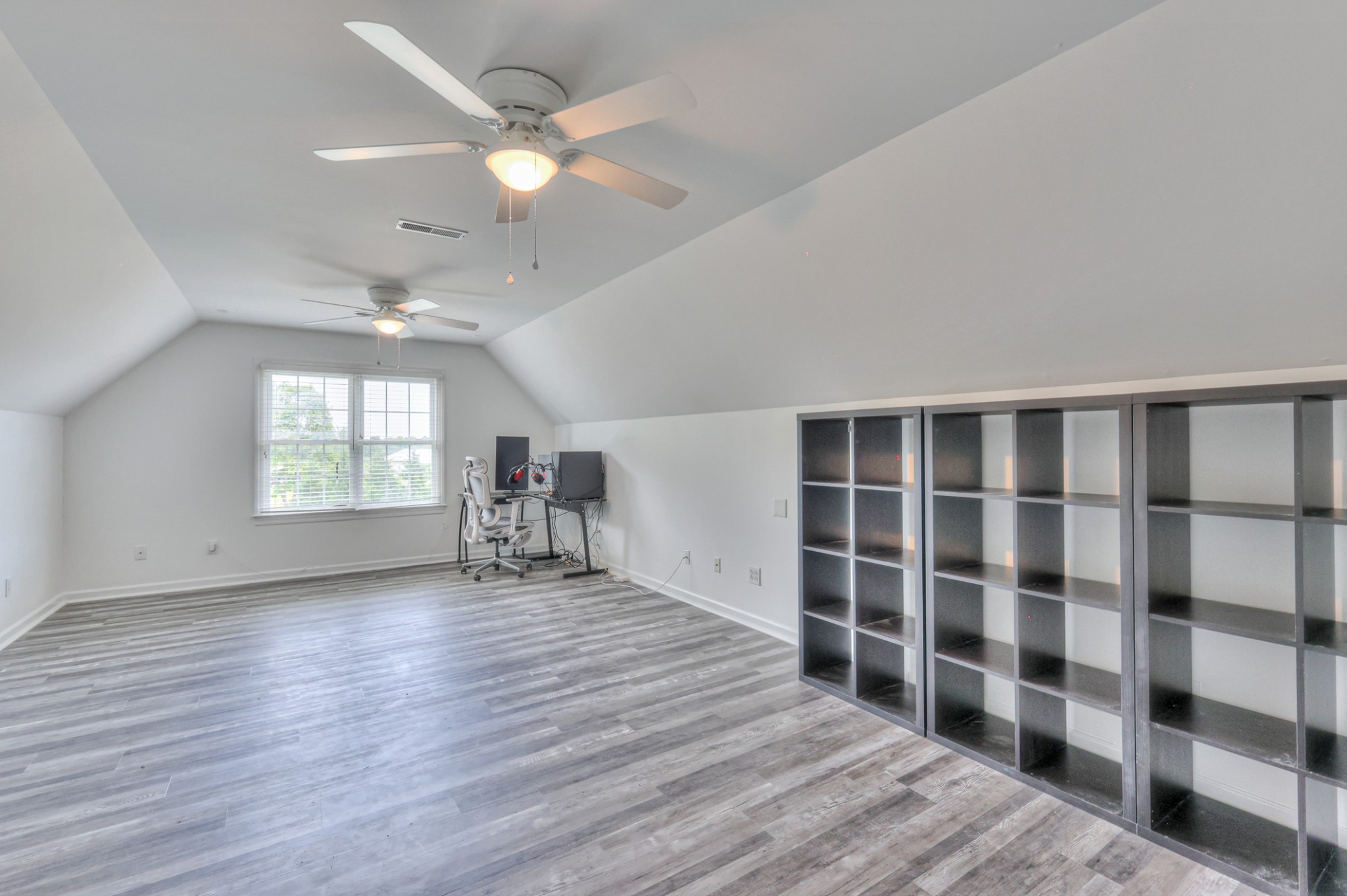 5673 Elam Rd