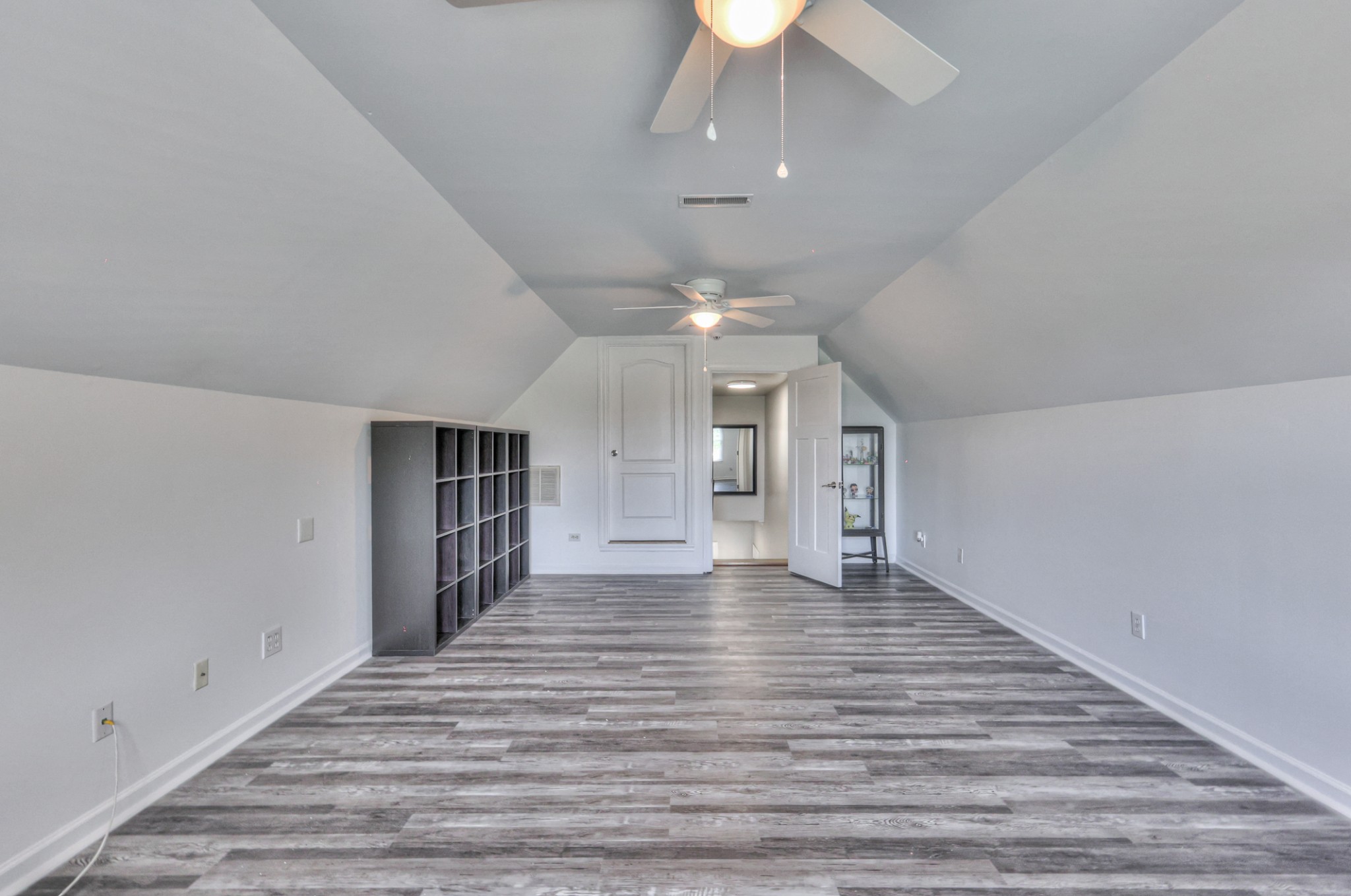 5673 Elam Rd