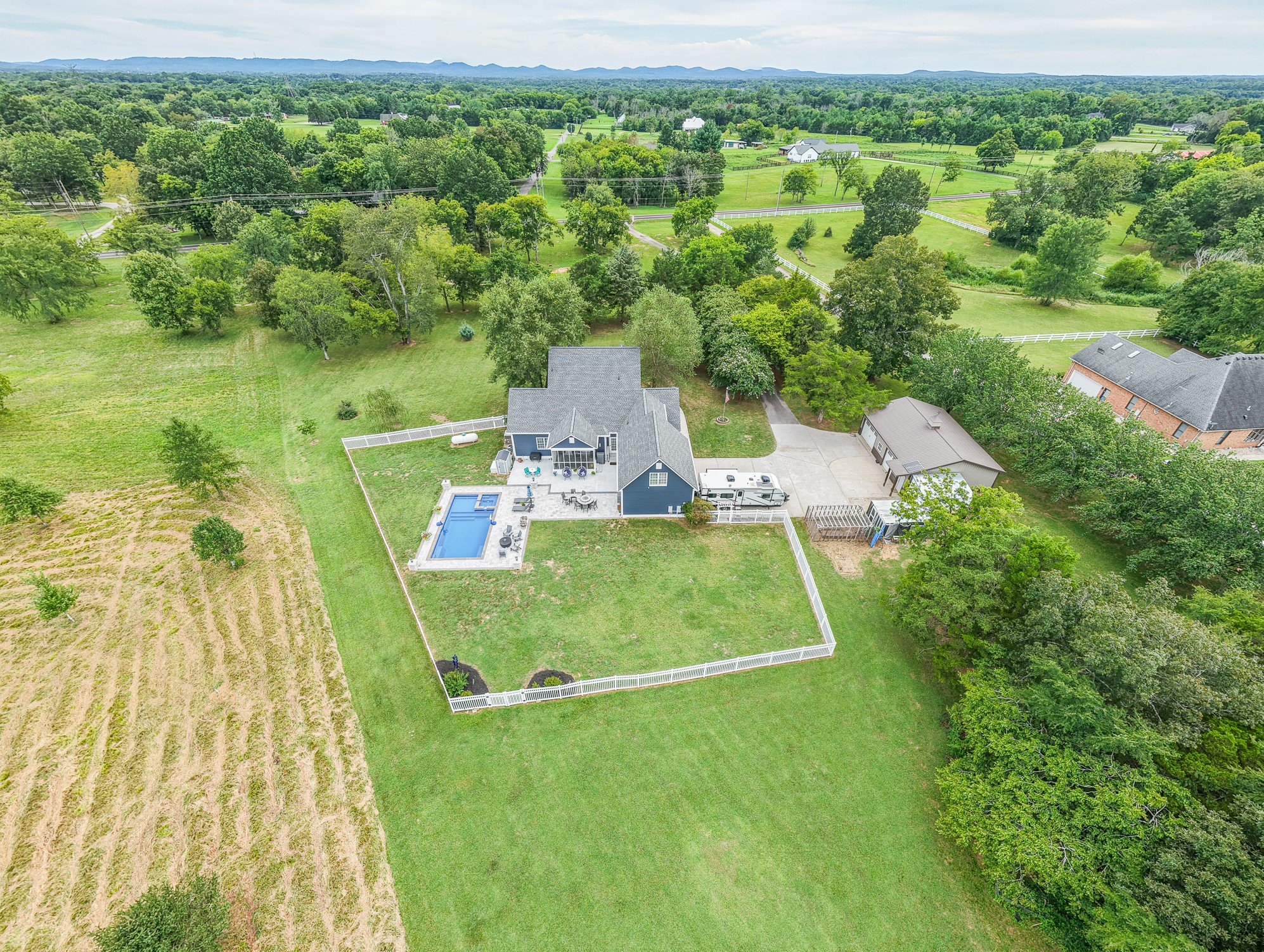 5673 Elam Rd
