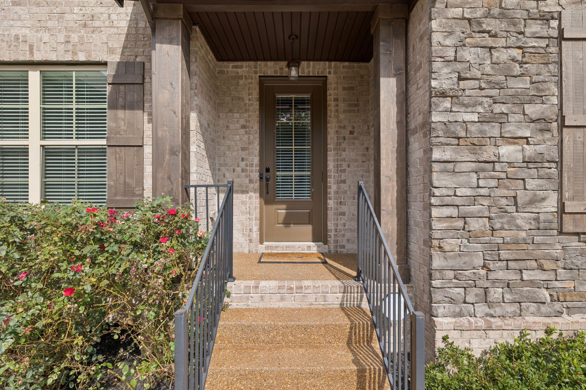 144 Watermill Ln