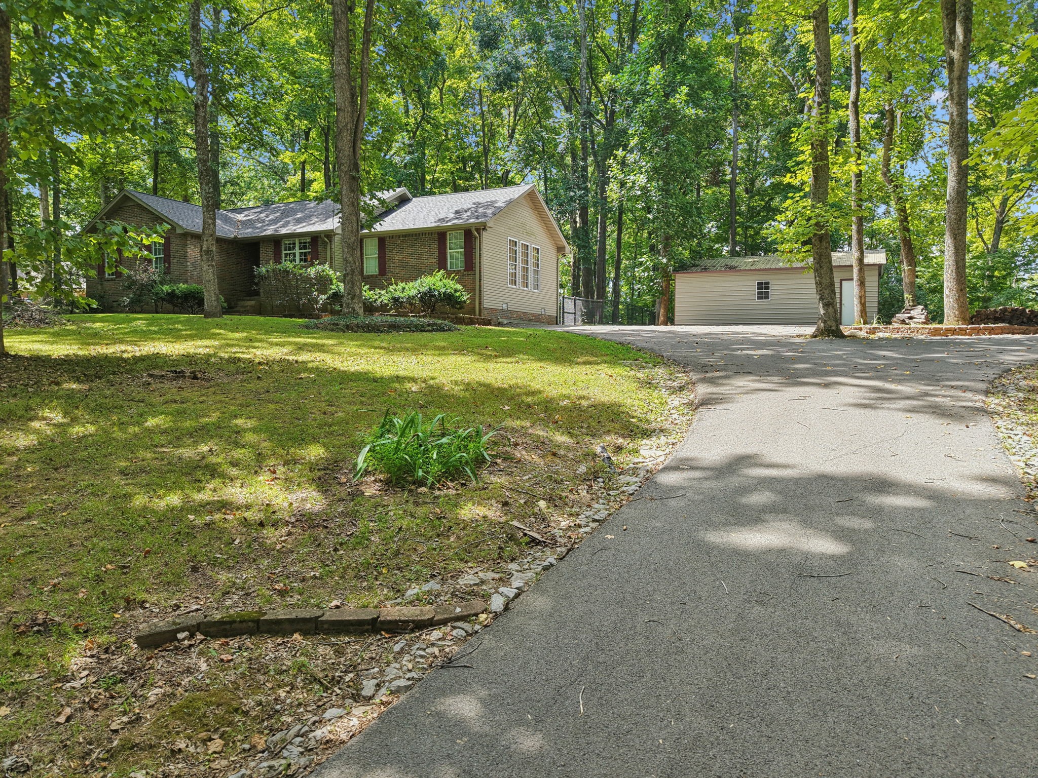 6007 Bluewater Dr