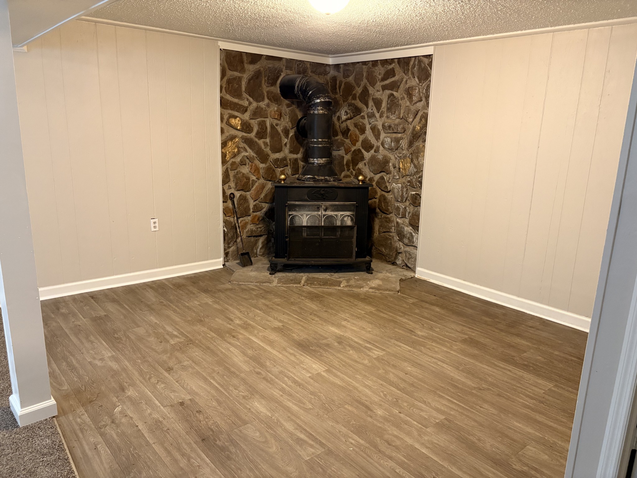 4917 Algonquin Trl
