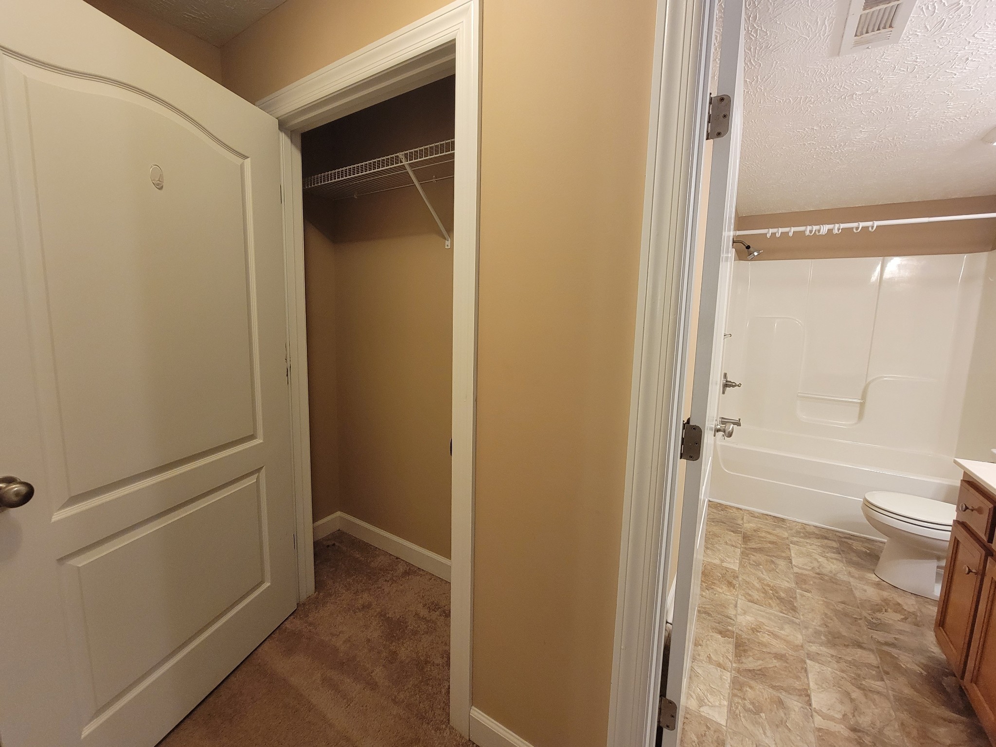 103 Colorado Cir