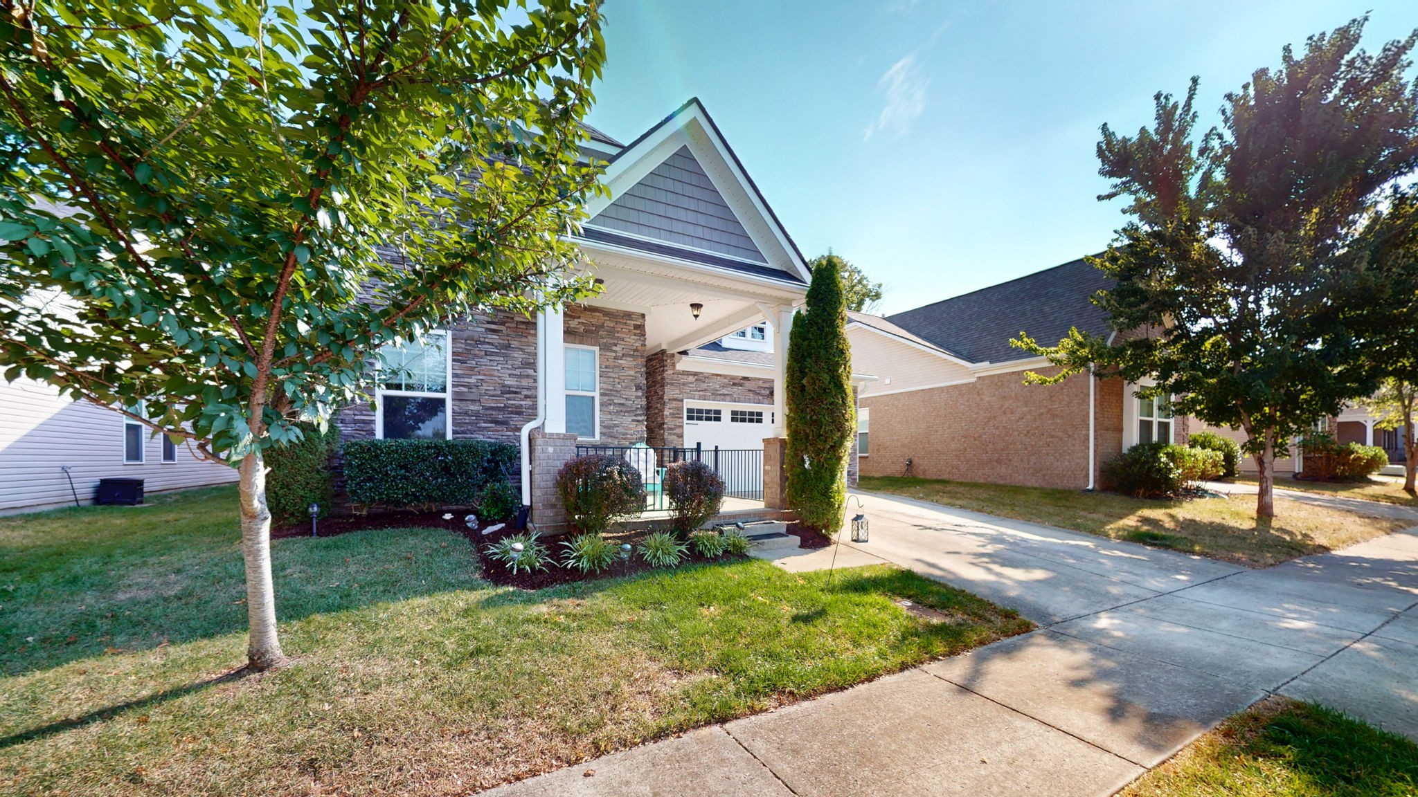 1957 Stonewater Dr