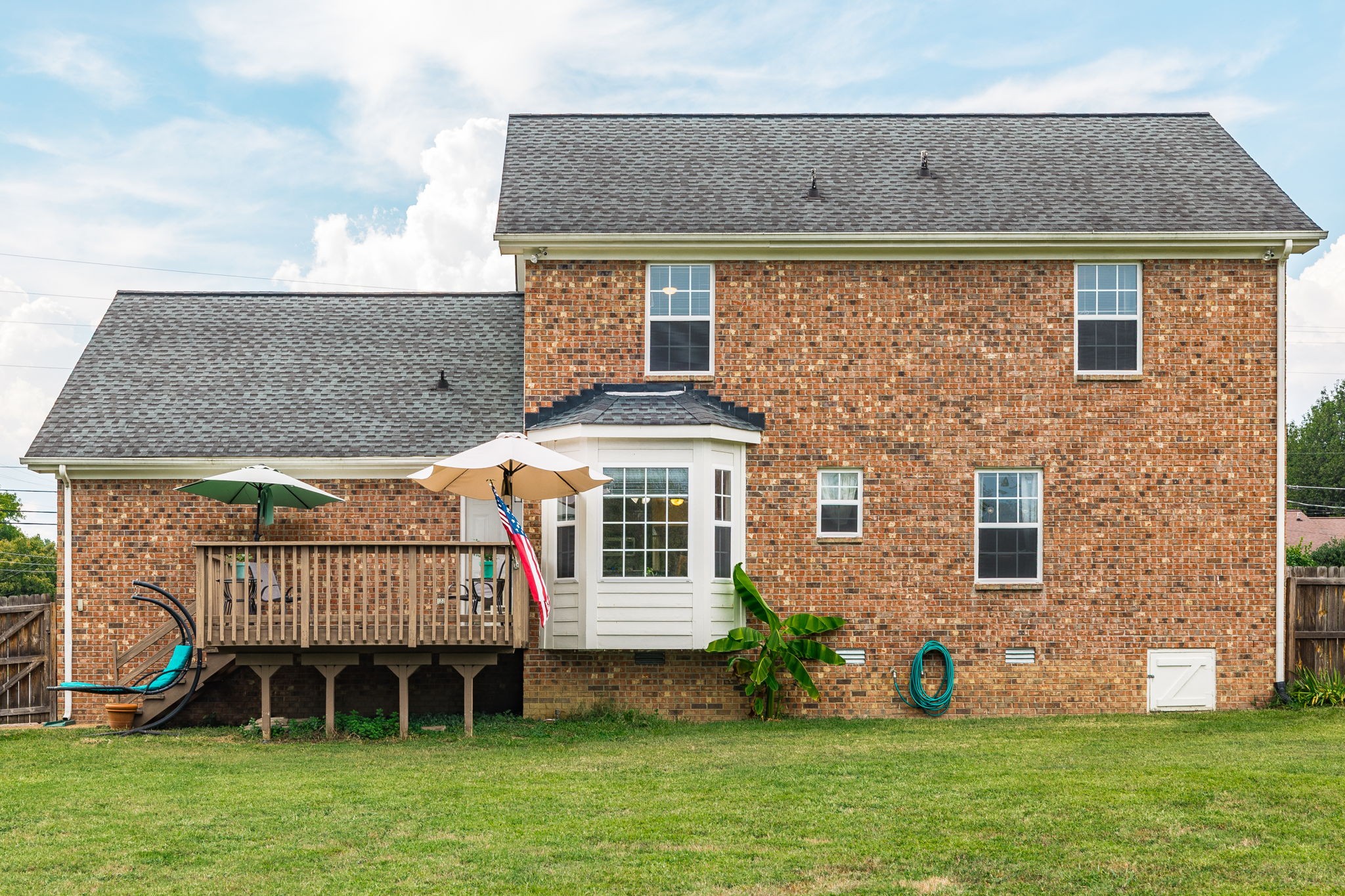 101 Victoria Ln, E