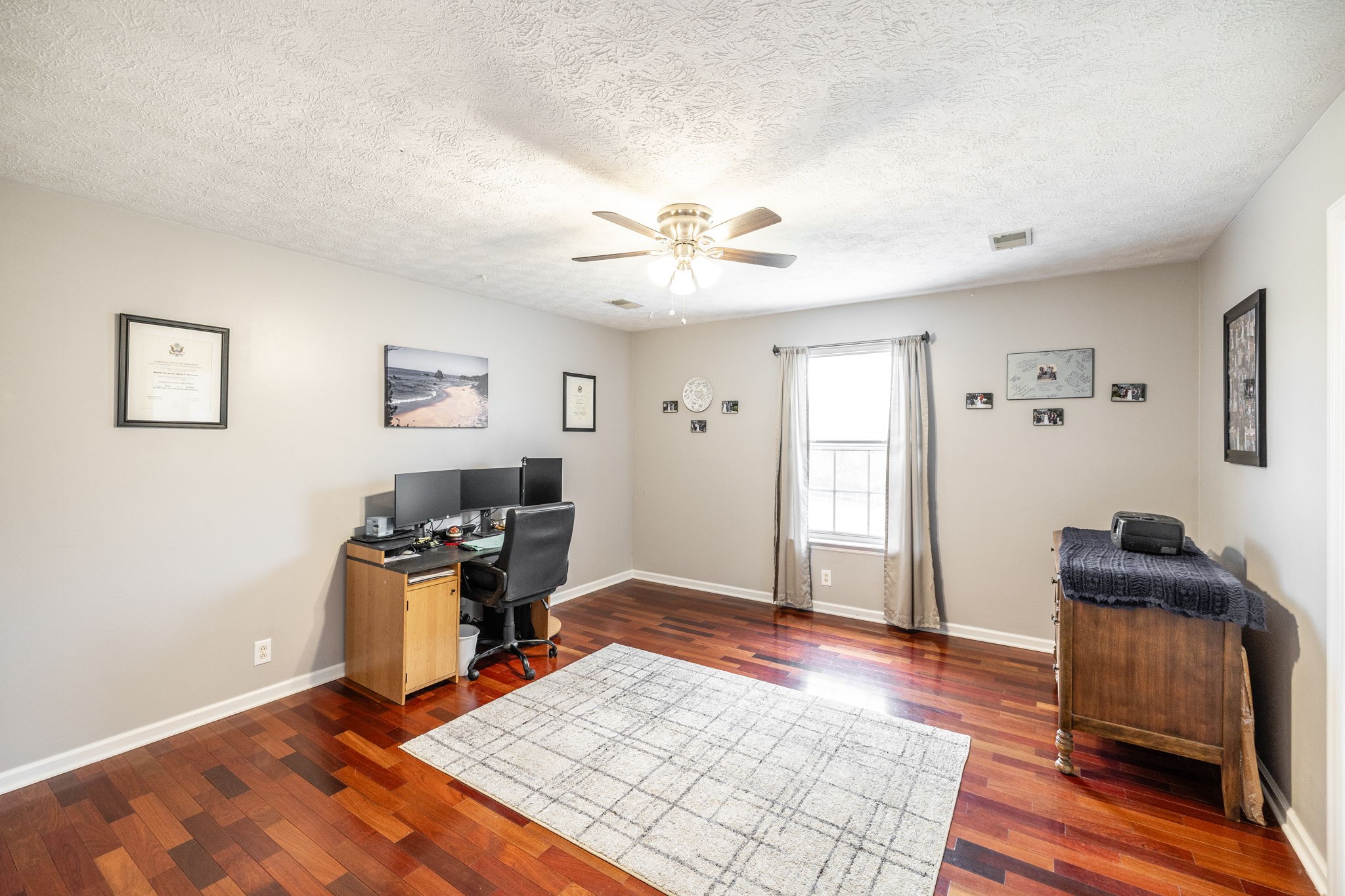 101 Victoria Ln, E