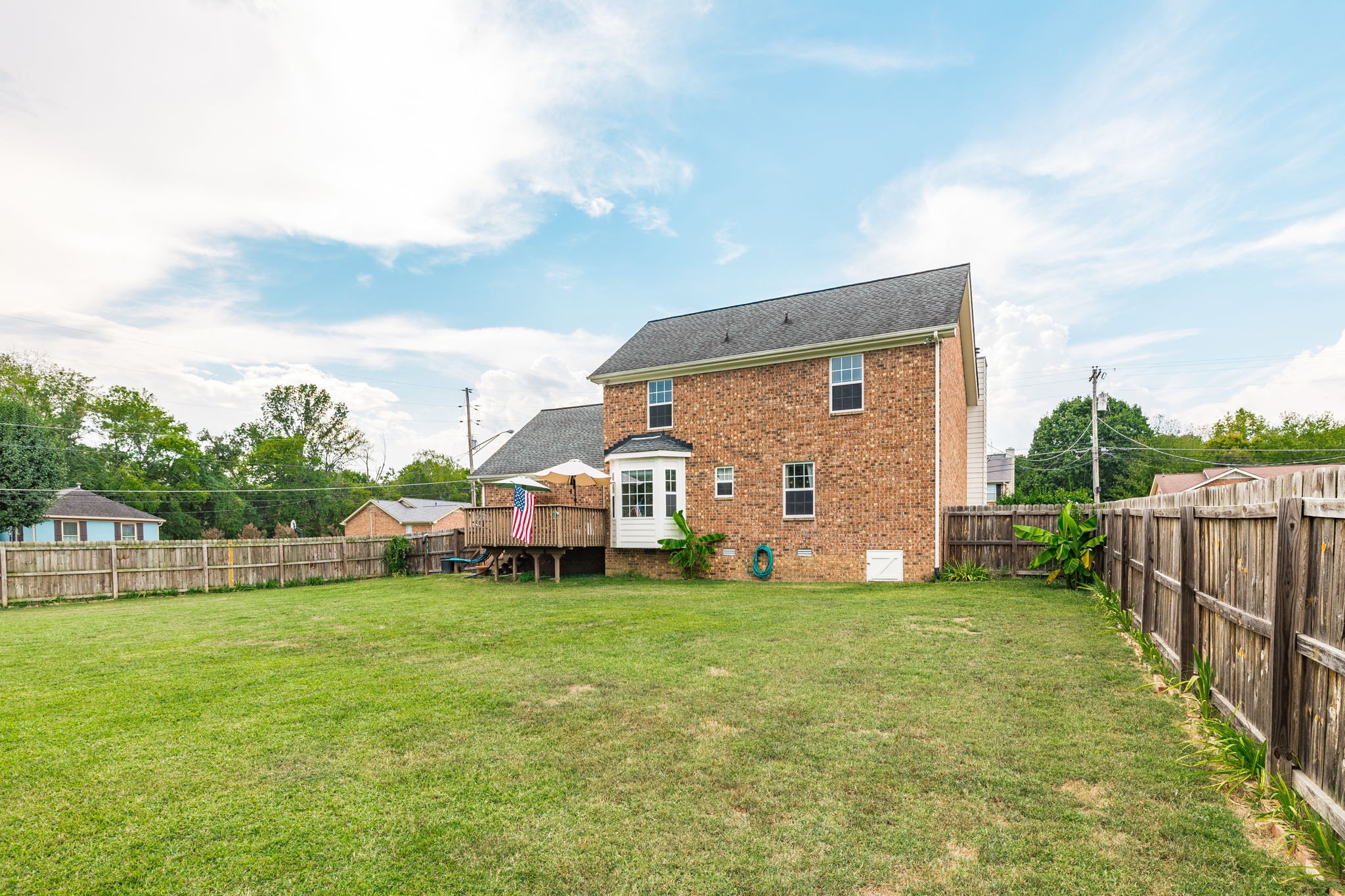 101 Victoria Ln, E