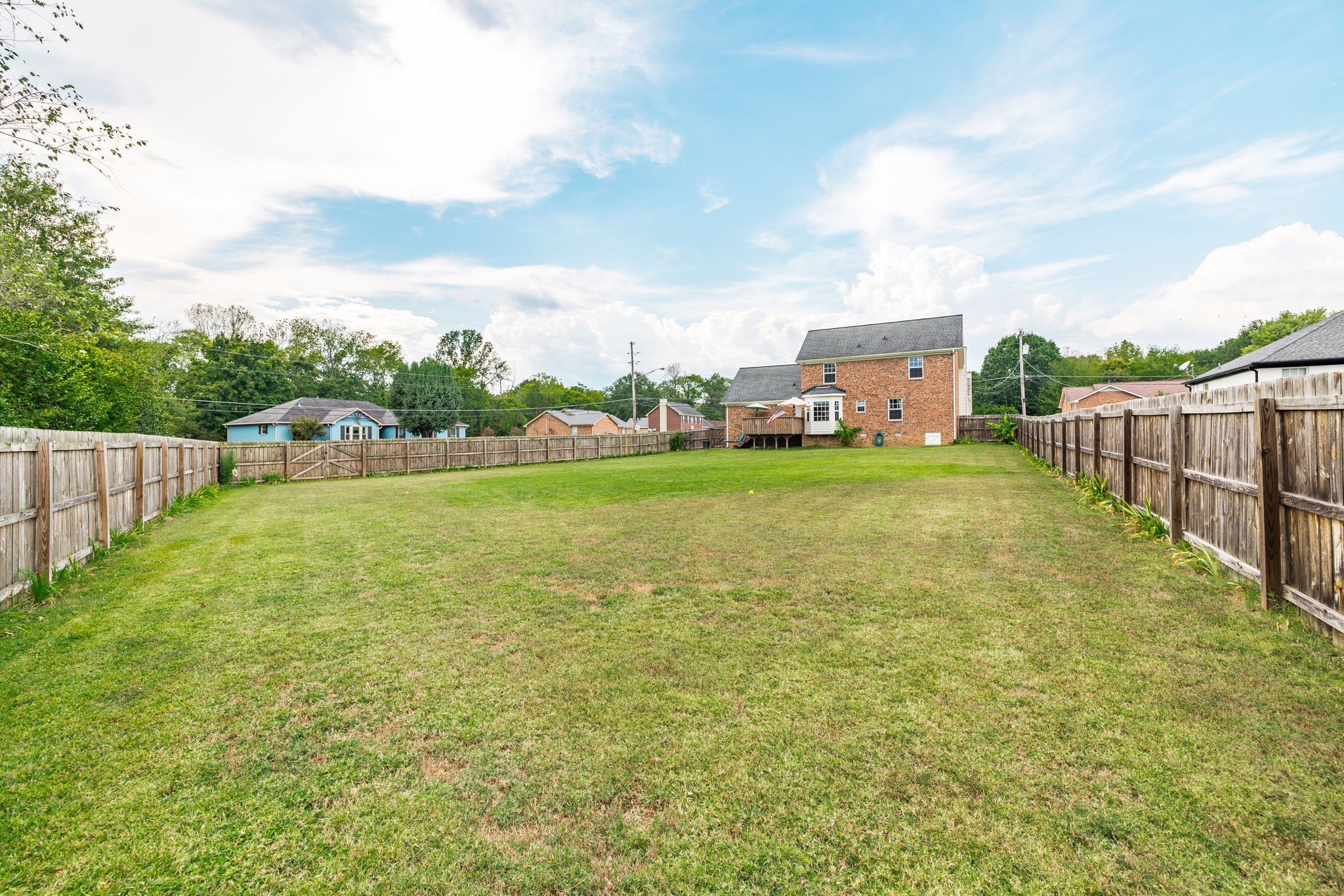 101 Victoria Ln, E
