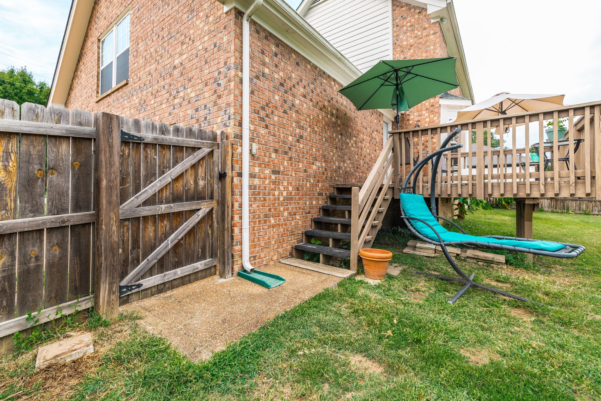 101 Victoria Ln, E