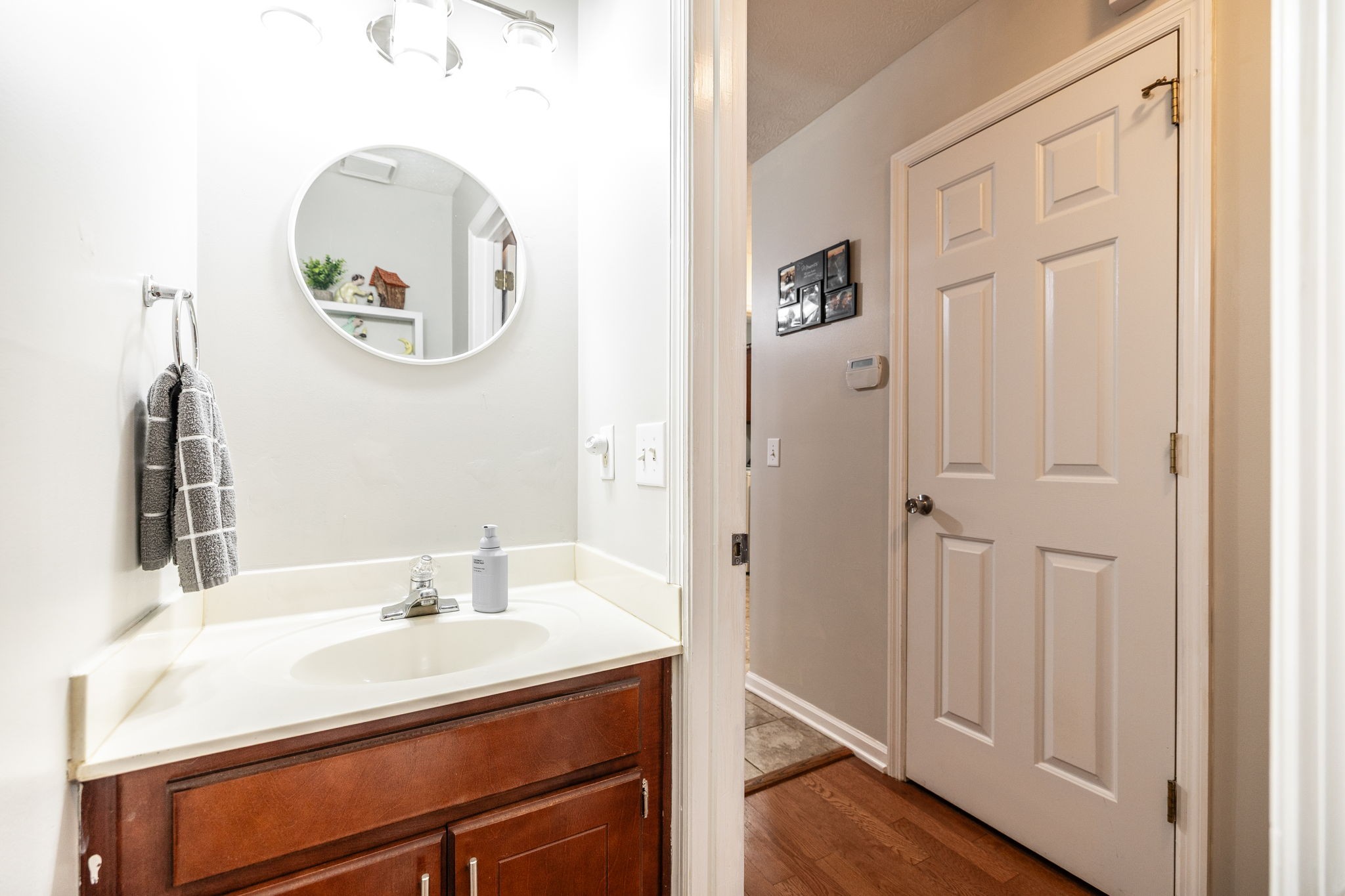 101 Victoria Ln, E