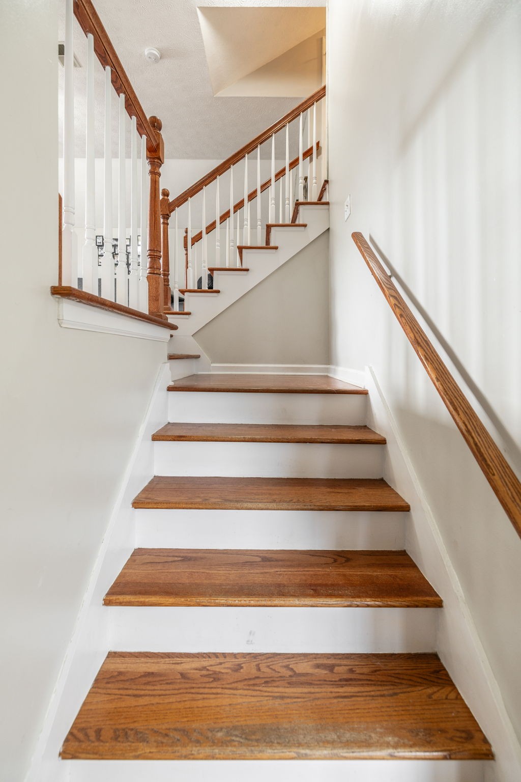 101 Victoria Ln, E