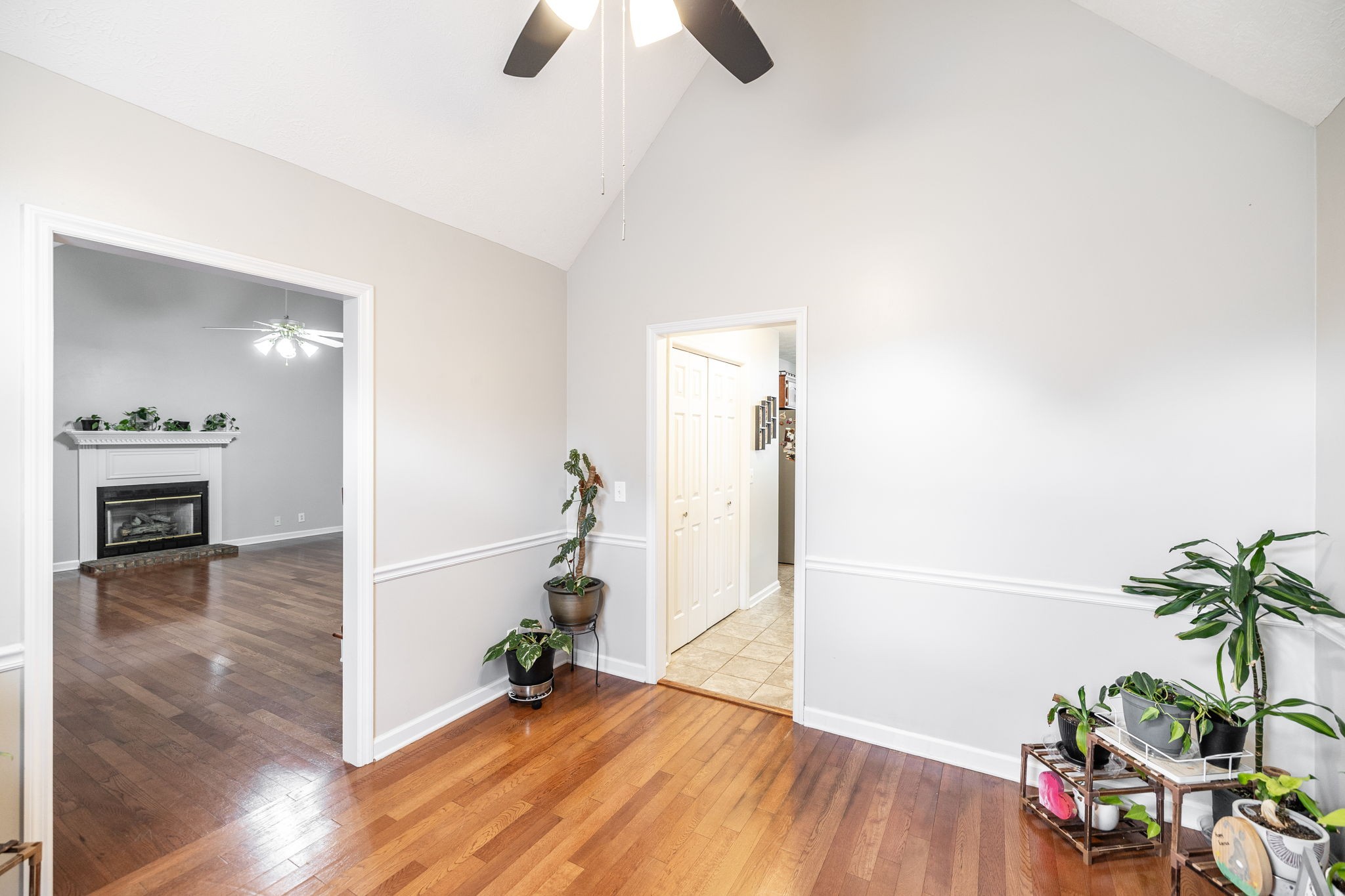 101 Victoria Ln, E