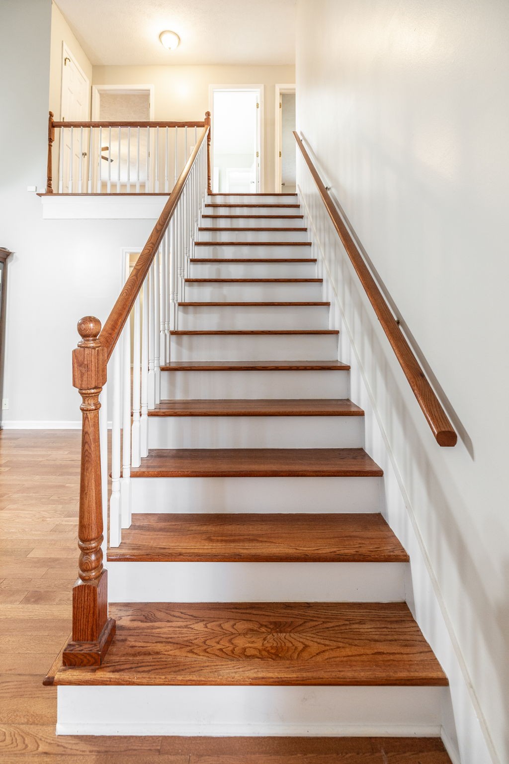 101 Victoria Ln, E