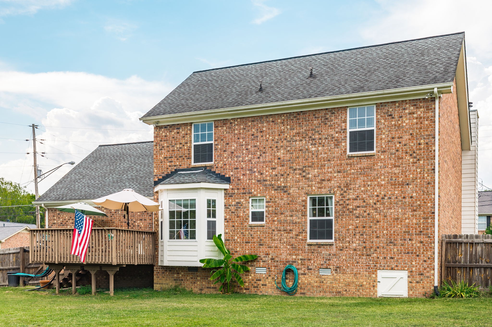 101 Victoria Ln, E