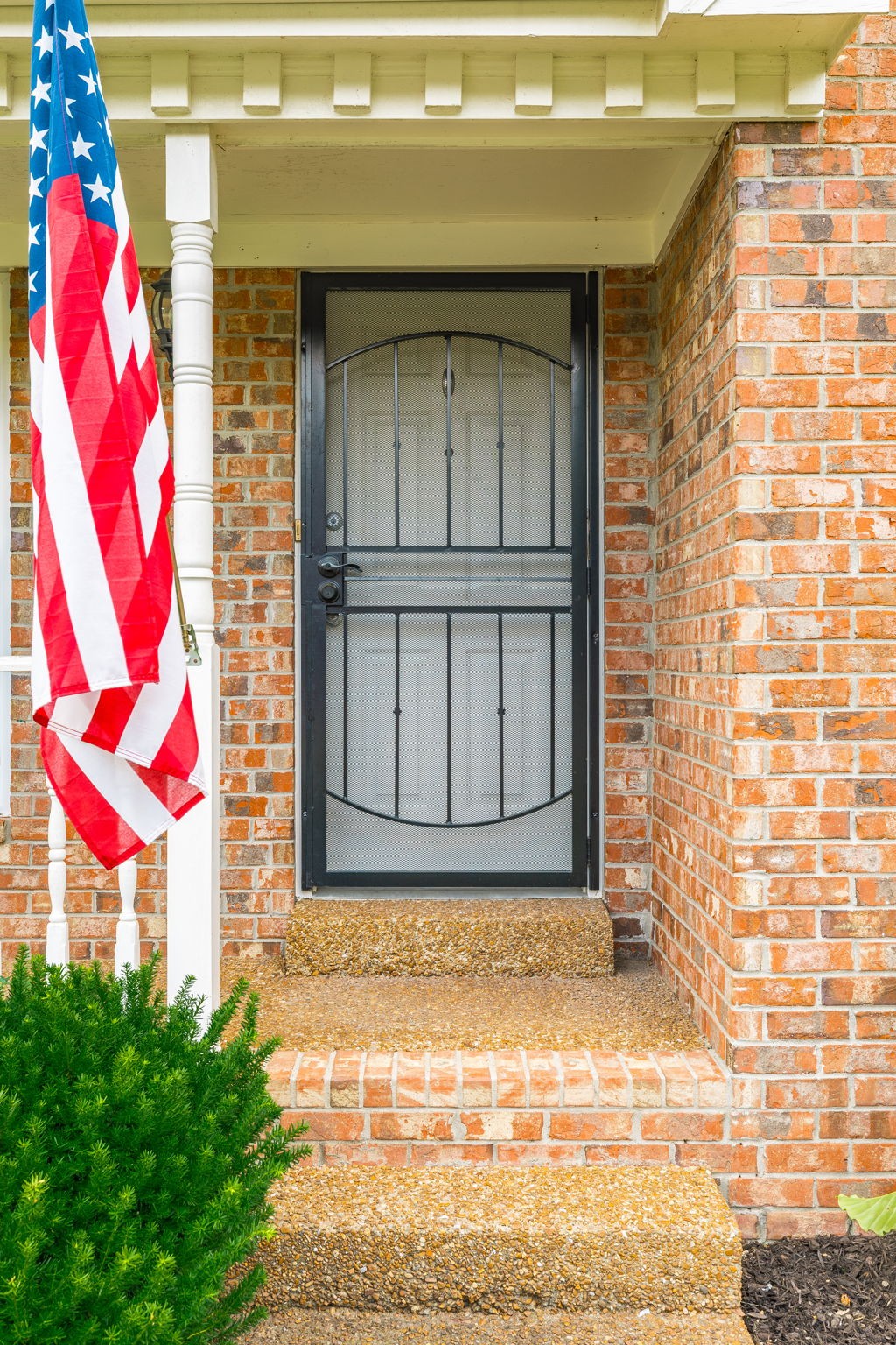 101 Victoria Ln, E