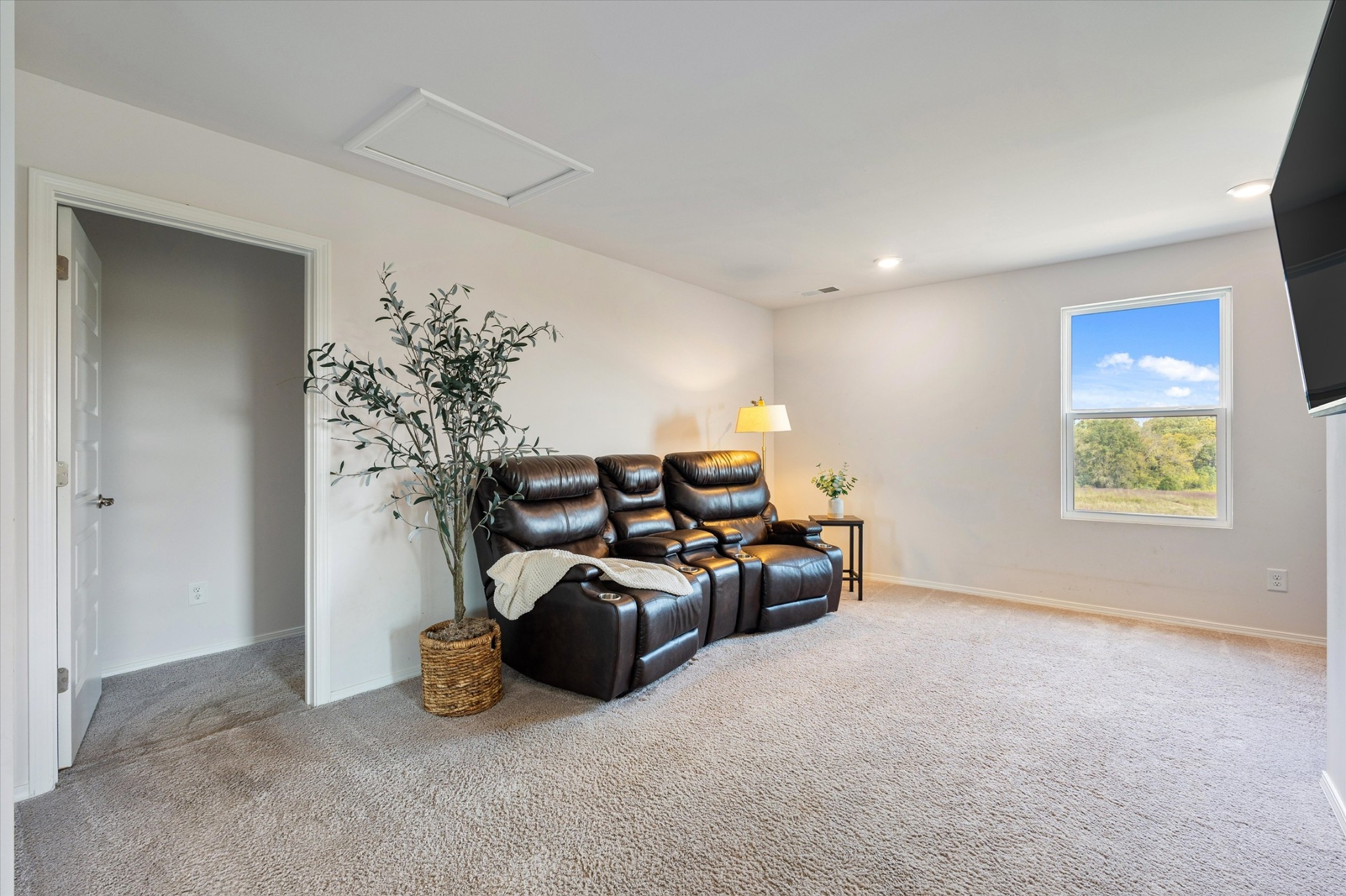 2301 Filly Ct