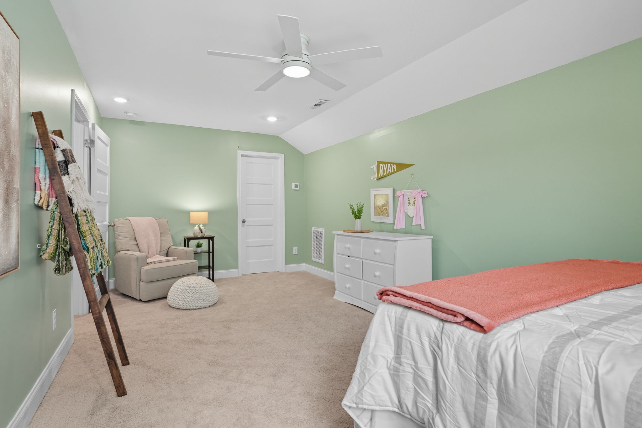 2336 Laurelstone Dr