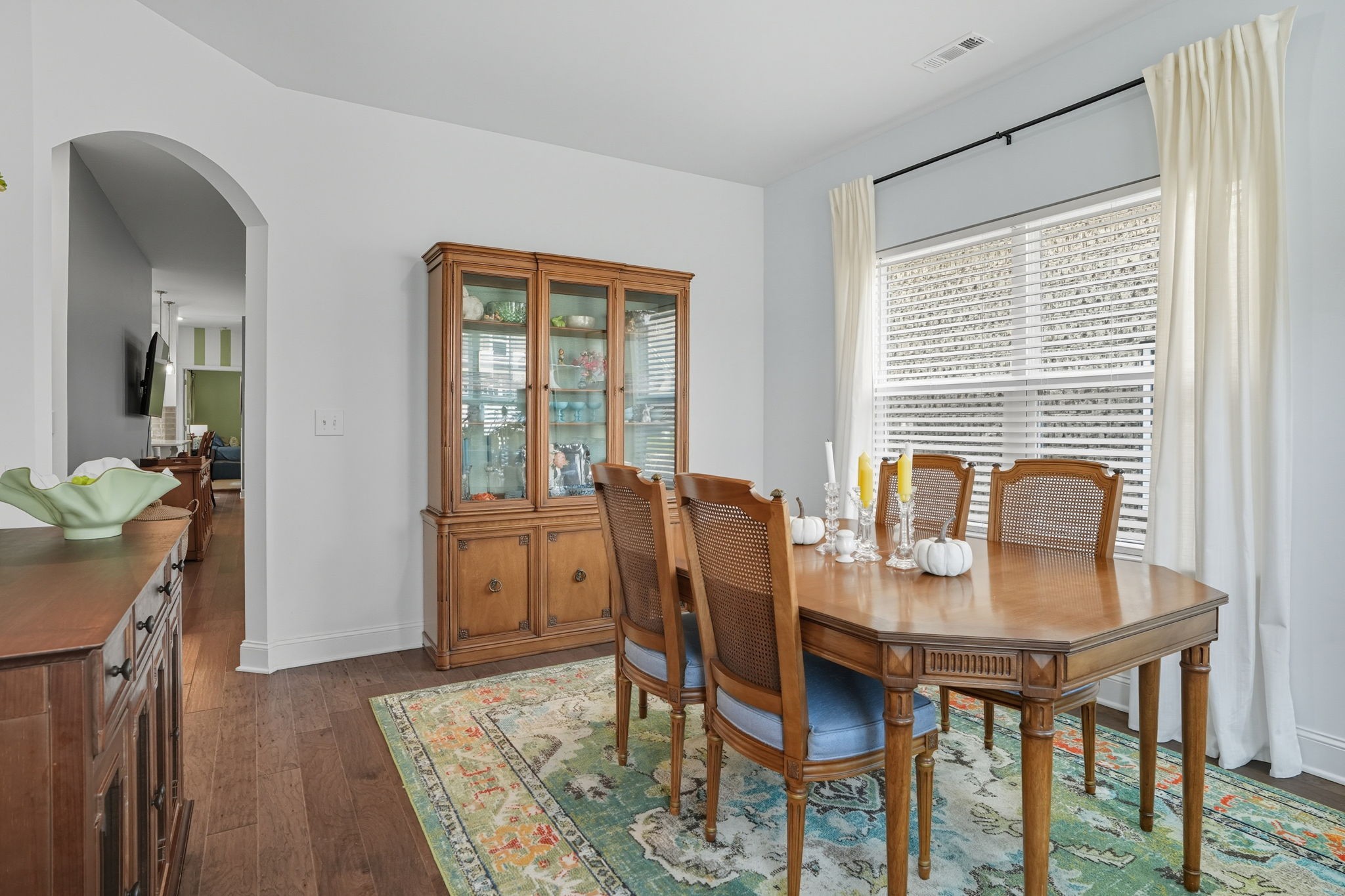 2336 Laurelstone Dr