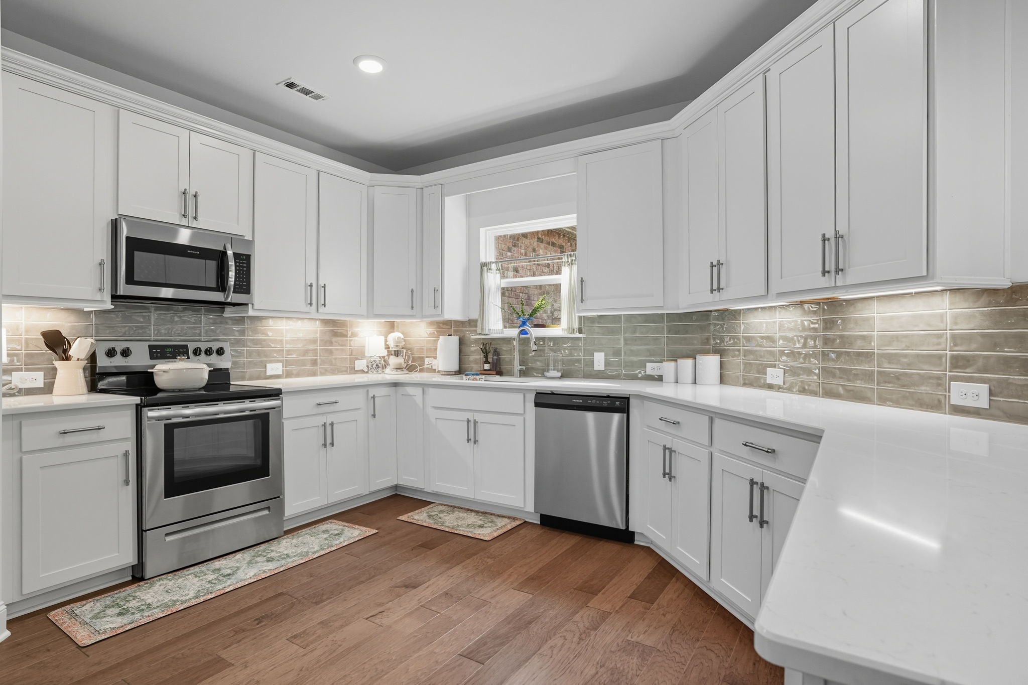 2336 Laurelstone Dr