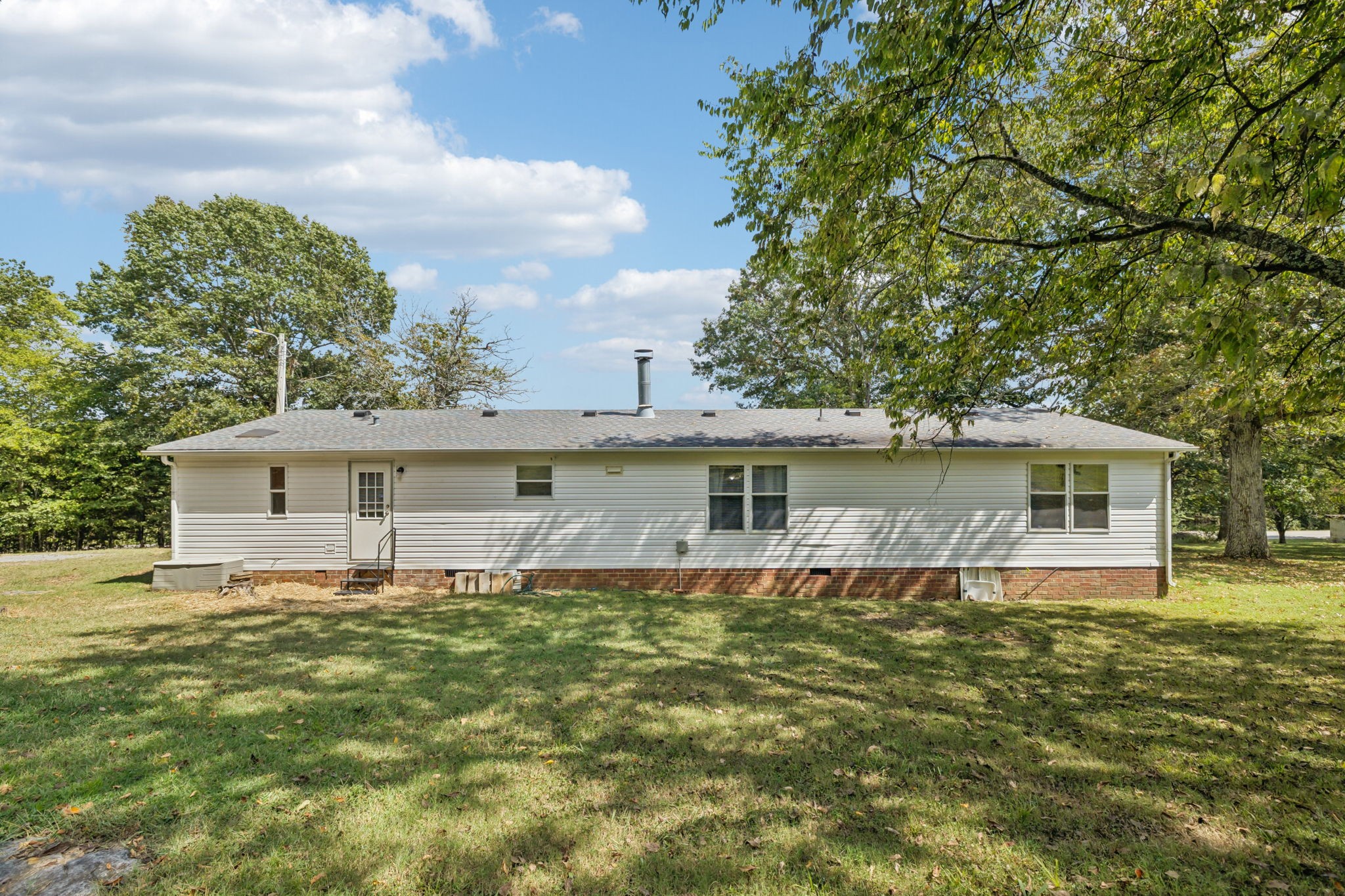 1250 Africa Rd