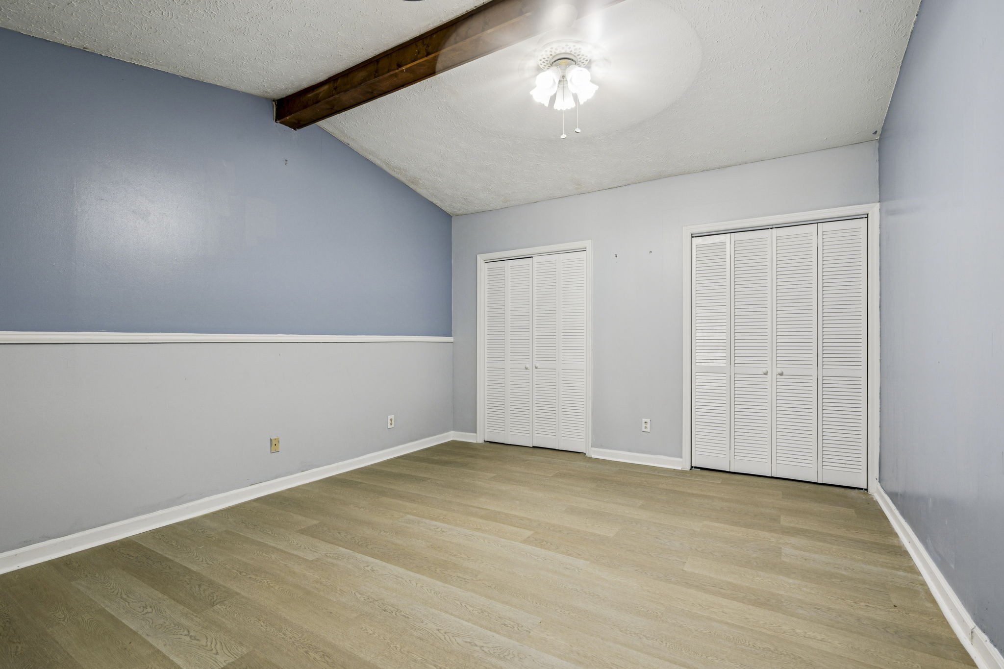 1002 Patio Dr