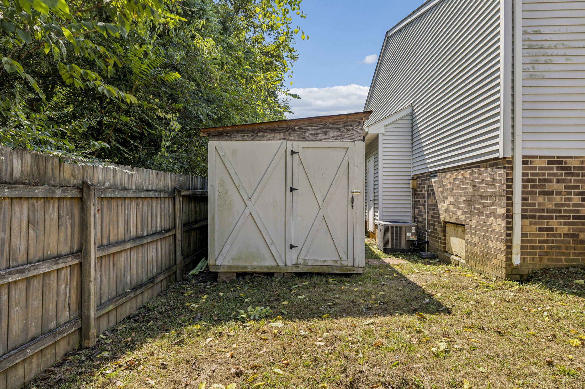 1002 Patio Dr