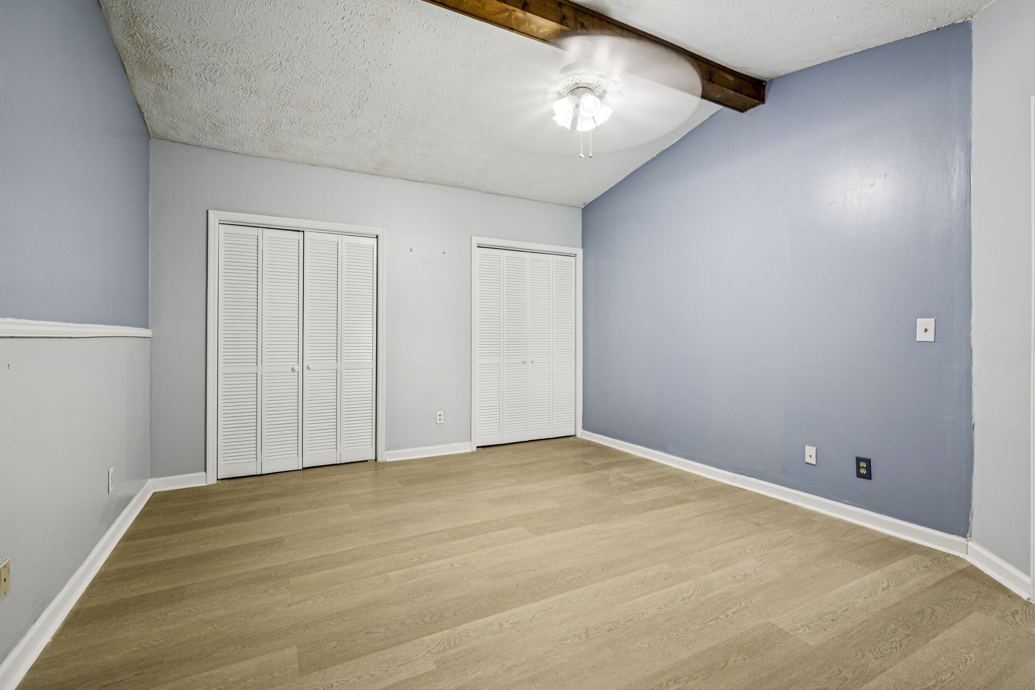 1002 Patio Dr