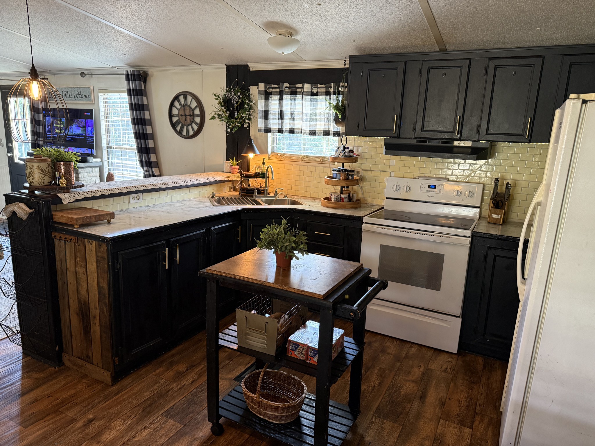 2510 Highway 231, S