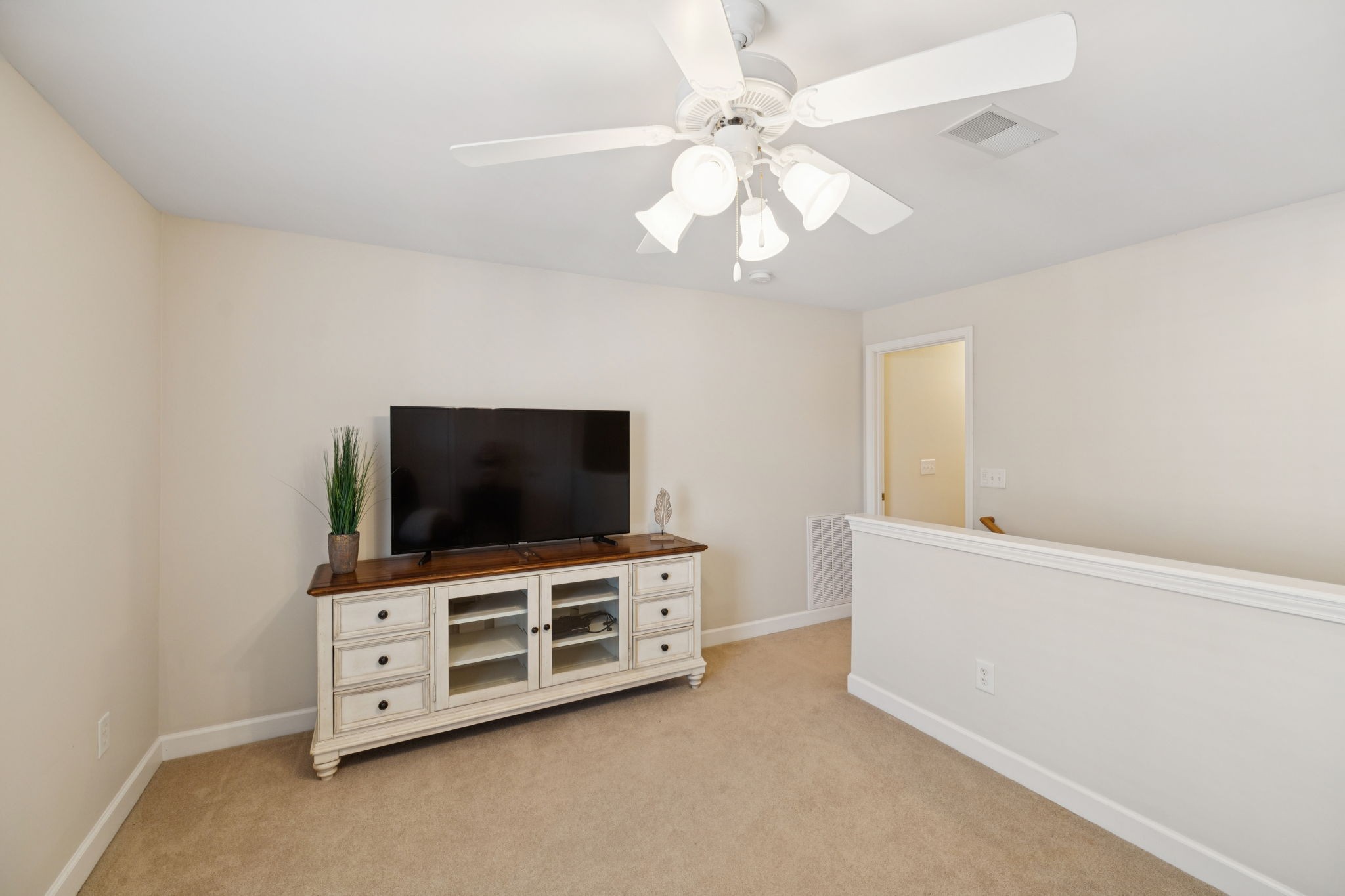 7 Baker Ct