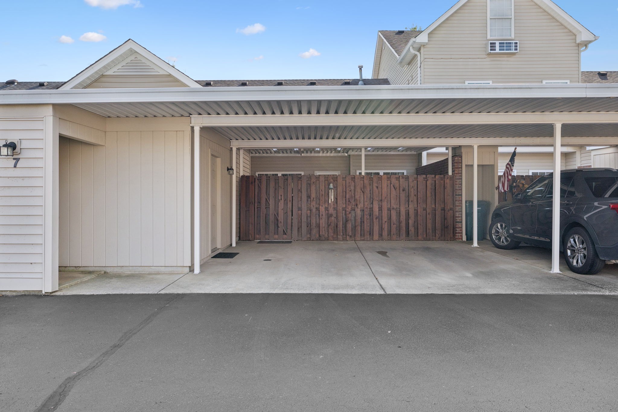 7 Baker Ct