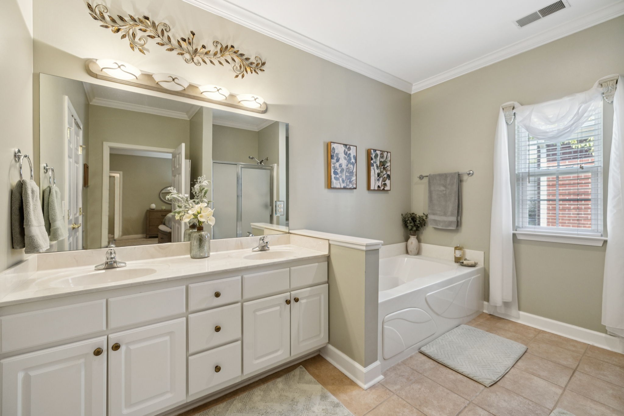 7 Baker Ct